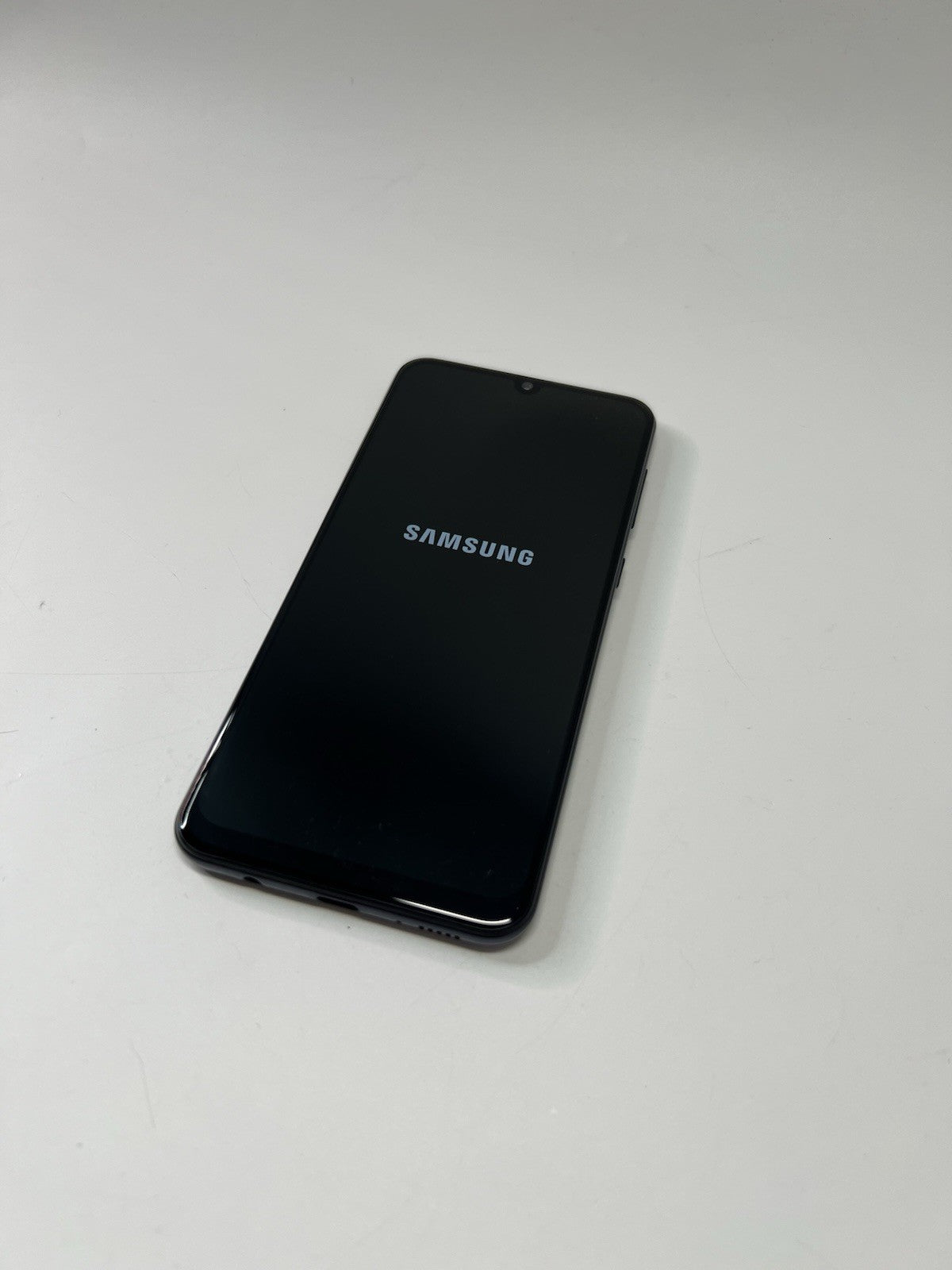 Samsung Galaxy A50 6.4" Unlocked 128GB - Very Good Condition BLUE