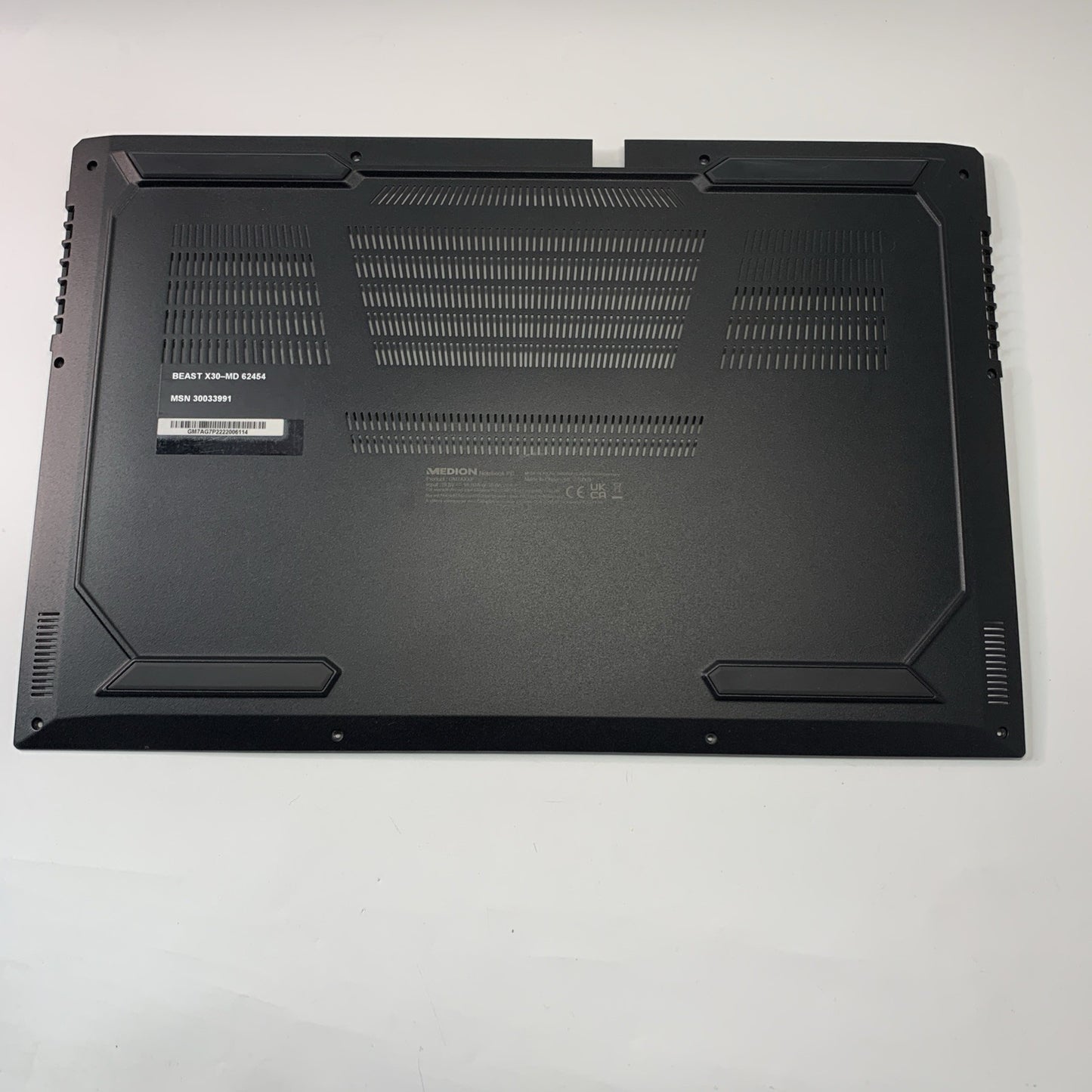 Medion Erazer Beast X30 17.3" Bottom Base Cover Lower Case PMARG7PD10 Grade A