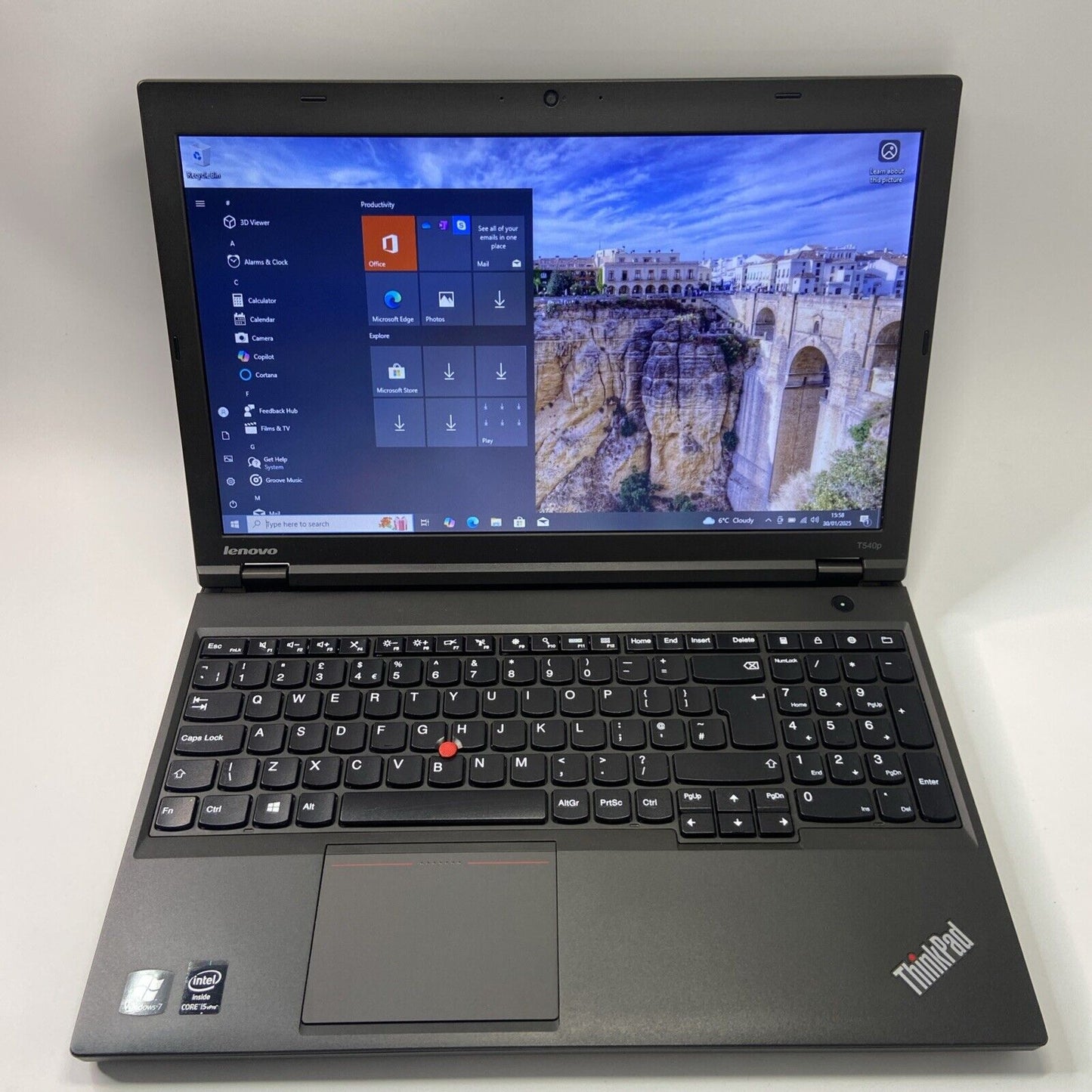 Lenovo ThinkPad T540p 15.6" Laptop Core i5-4300 2.6GHz 256Gb 8GB RAM Windows 10
