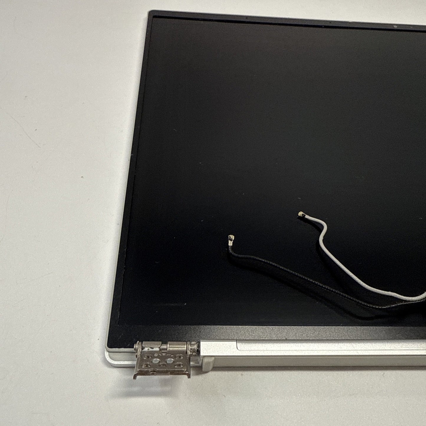 Razer Book 13 RZ09-0357 Screen Assembly Top Lid Cover Silver (FAULTY CABLE)