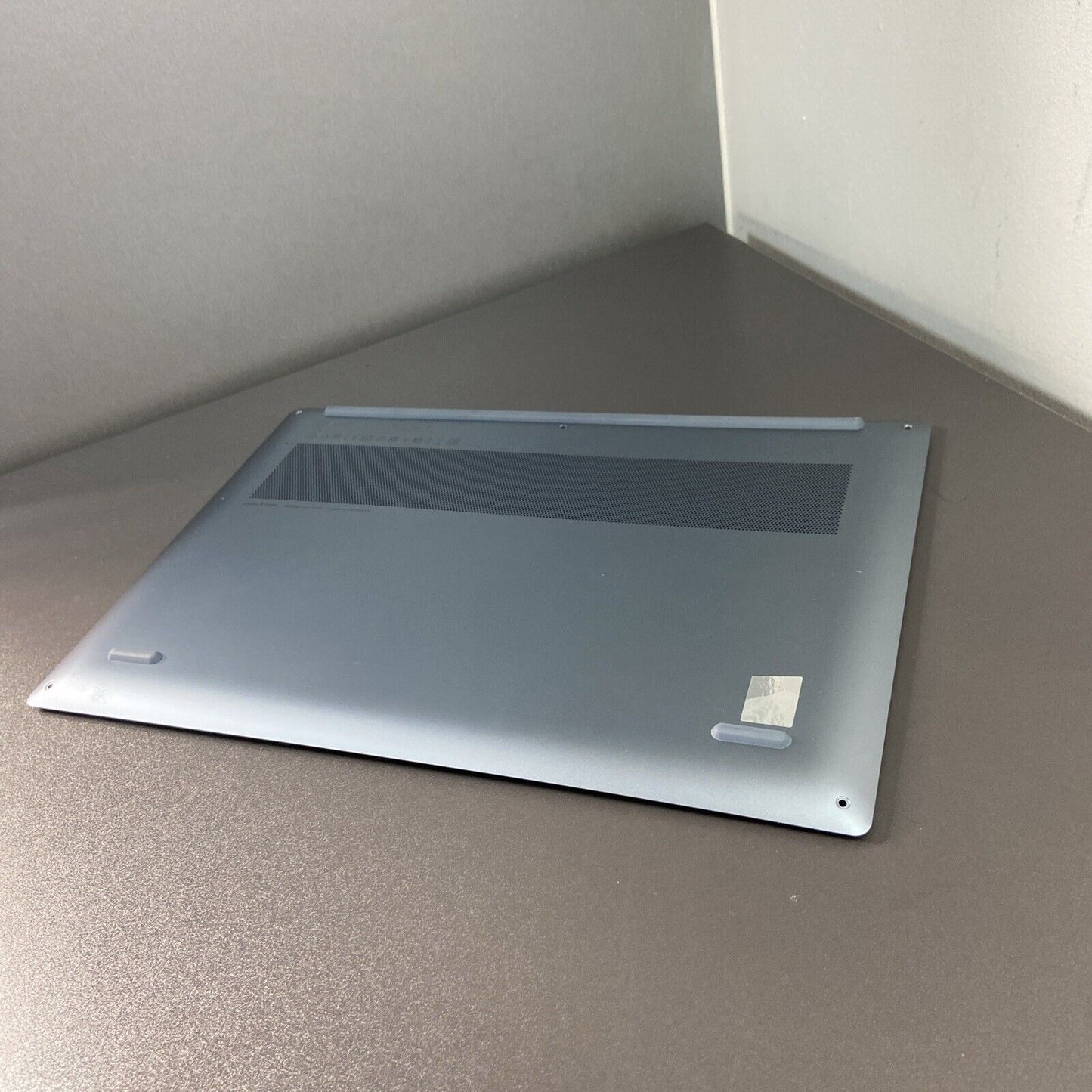 Lenovo Yoga 7 X 14IAH7 Bottom Base Lower Chassis Cover Grey 5CB1J30333