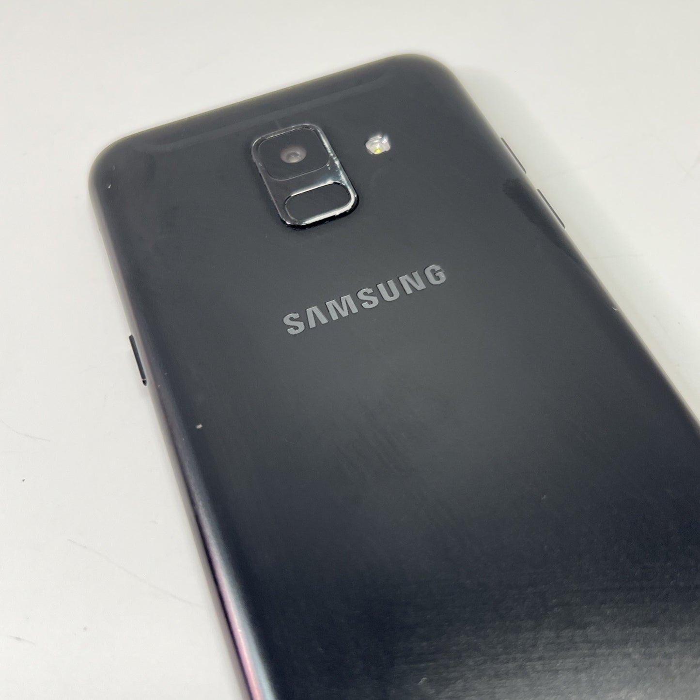 Samsung Galaxy A6 SM-A600 - 32GB - Black (Unlocked) Android Smartphone
