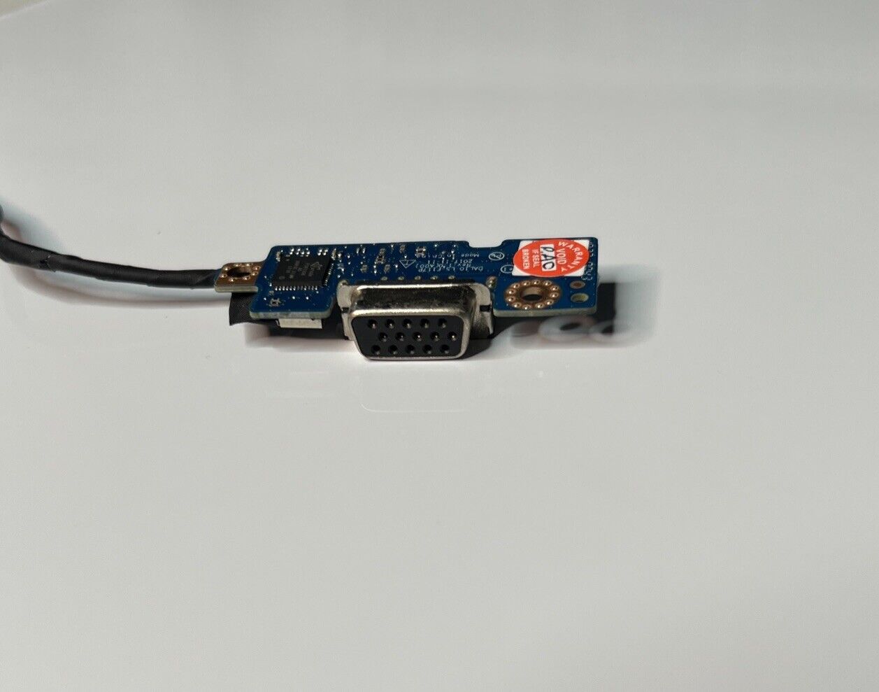 Dell Latitude 3590 VGA Board and Cable LS-F117P