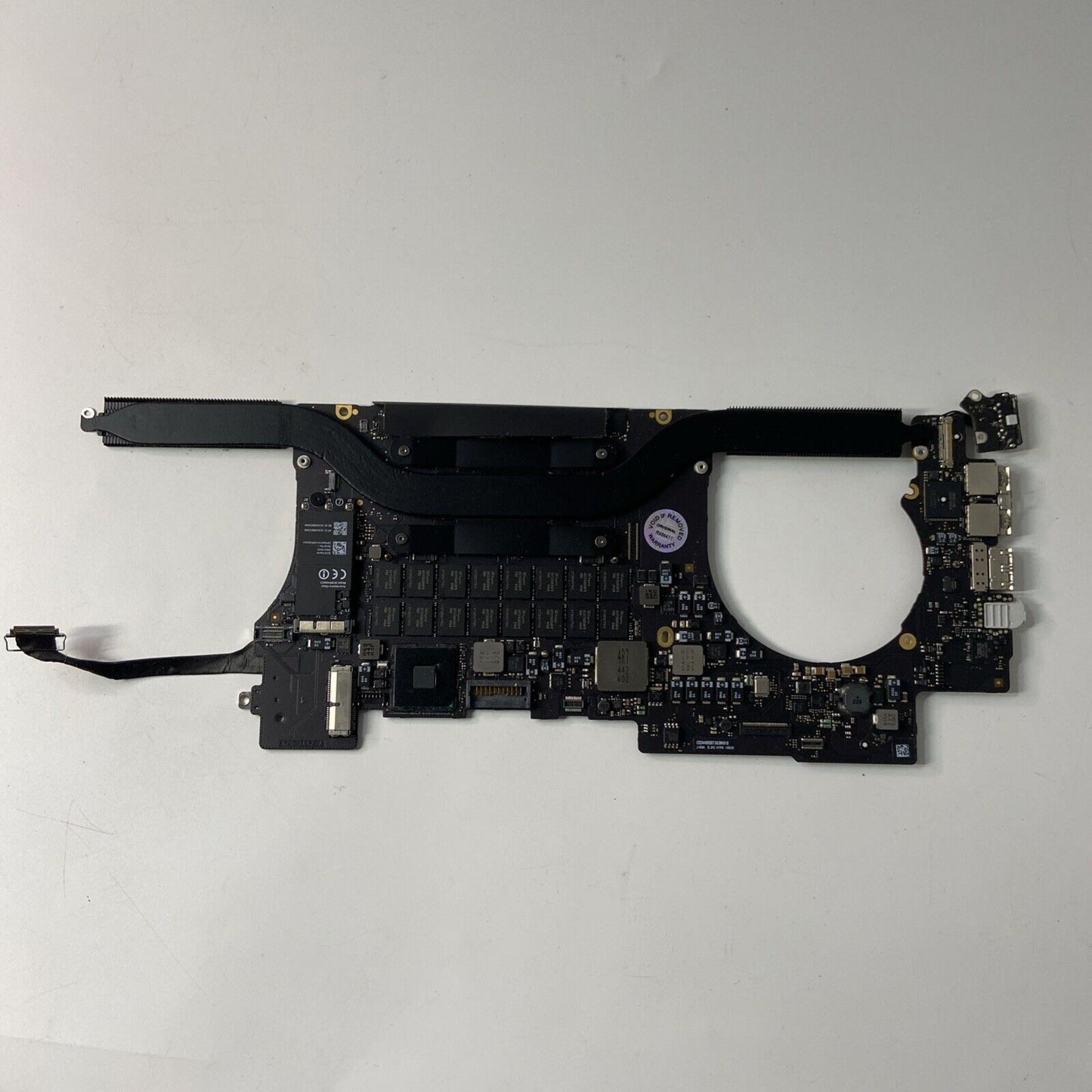 MacBook Pro A1398 Mid 2014 Logic Board 2.8GHz Core i7 16GB M370X 820-00426-A