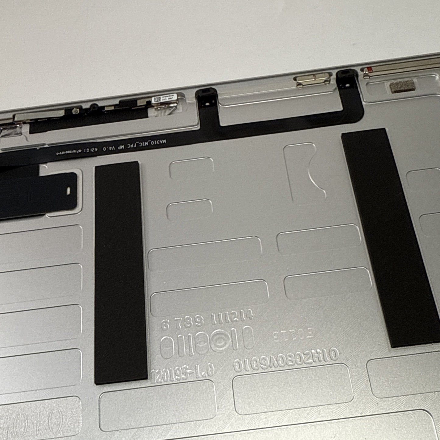 Razer Book 13 RZ09-0357 Top Lid Rear cover (No Screen cable) Silver 13141553