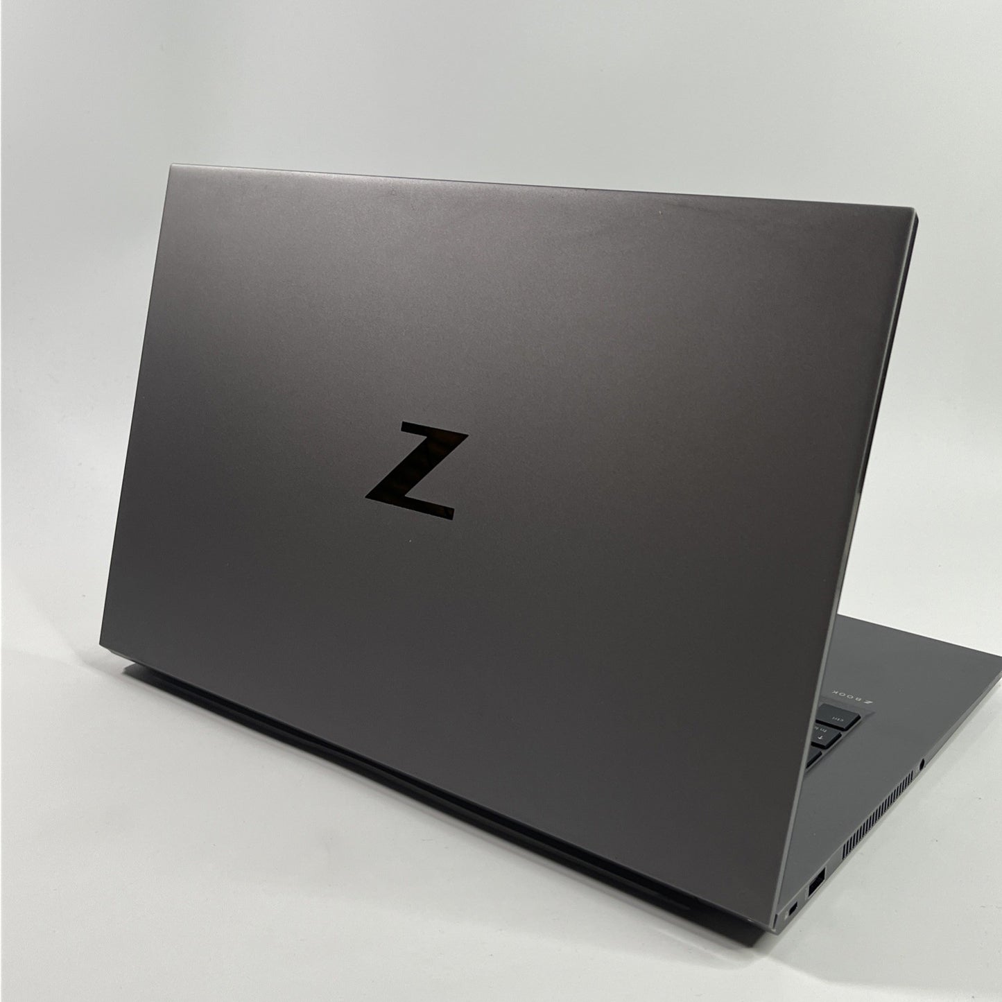 HP ZBook Studio G7 15.6in Laptop i7-10750H 16GB 512GB SSD Nvidia Quadro T100