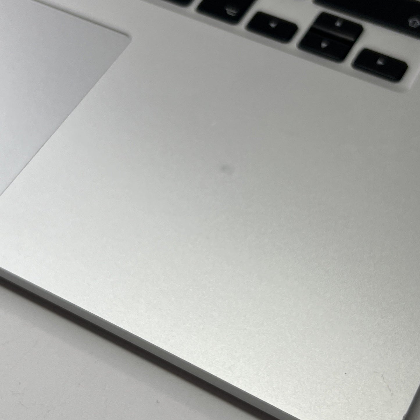 Macbook Pro Retina A1398 15" Mid 2015 Palmrest UK Keyboard Touchpad Silver