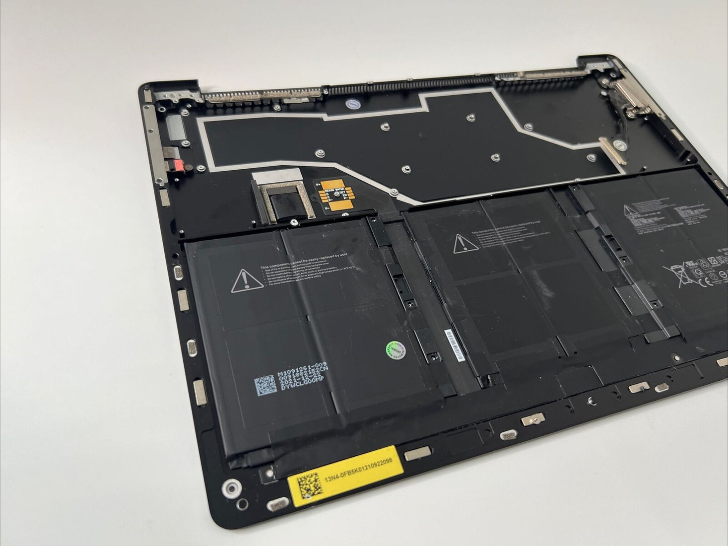 Microsoft Surface 3 Laptop 1868 Bottom Base Cover Good Battery Black