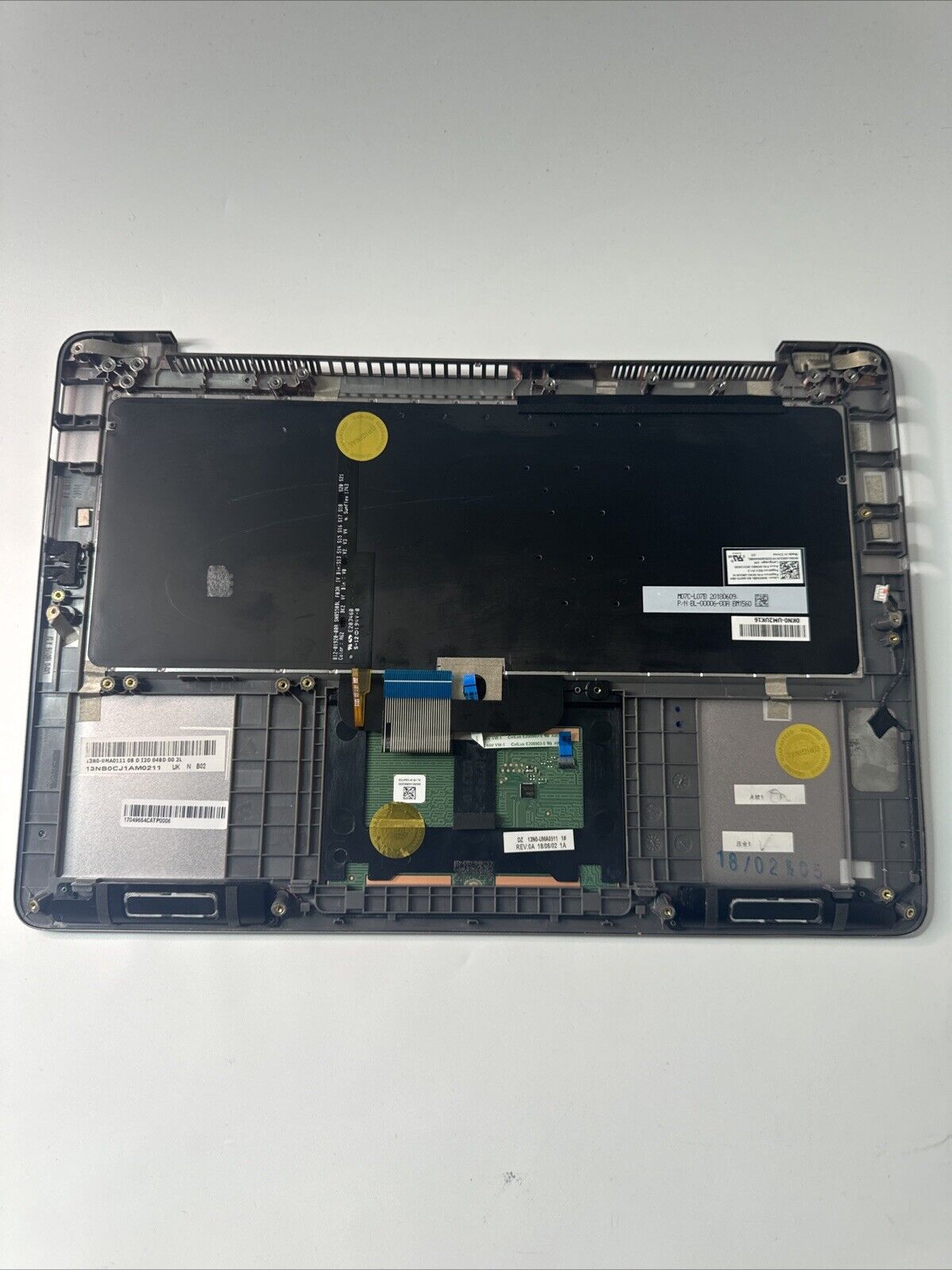 Genuine Asus UX410U Complete Palmrest UK Keyboard Touchpad Silver (Dent)