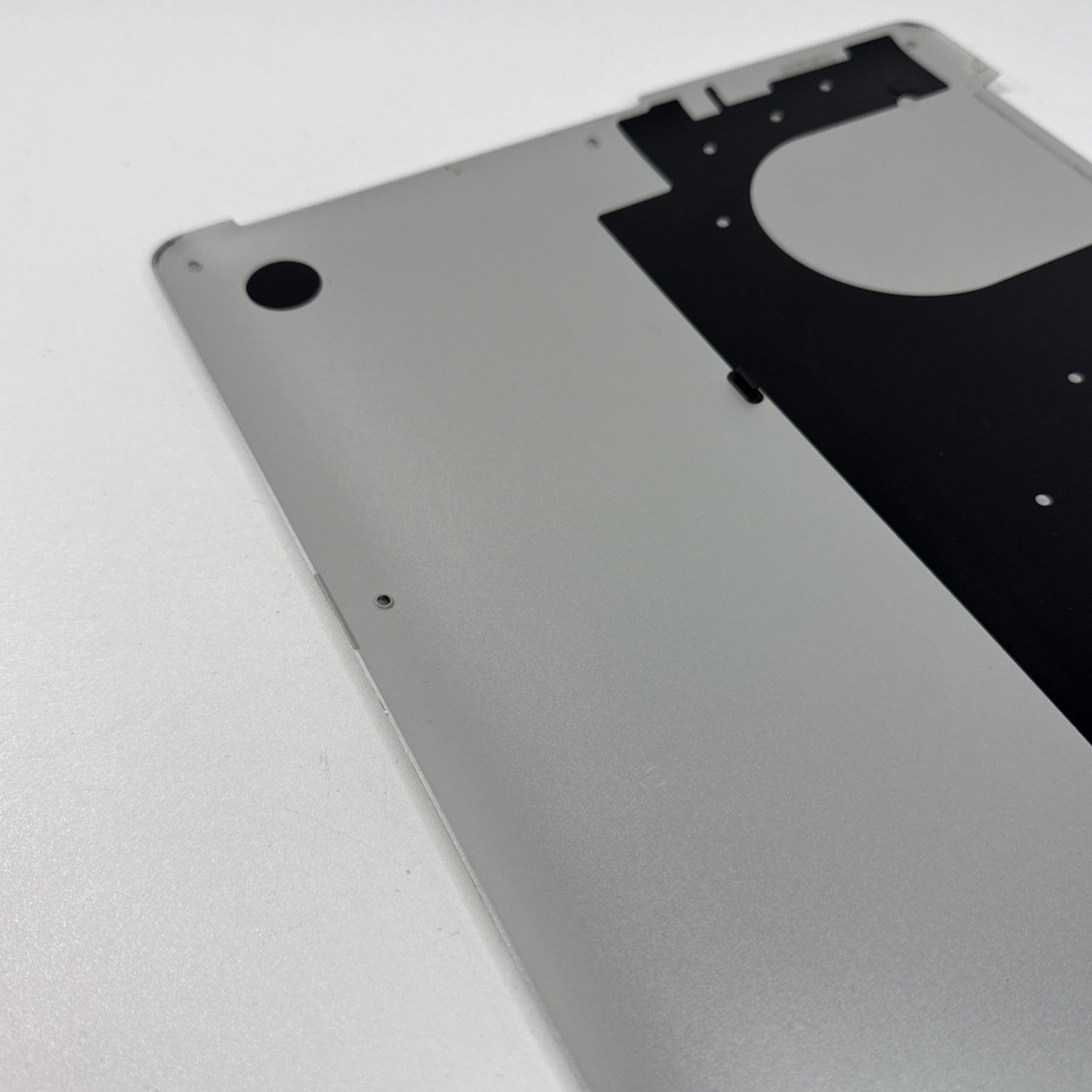 Apple MacBook Pro A1398 15" Late 2013 Base Cover 604-3716-A Bottom Case Genuine