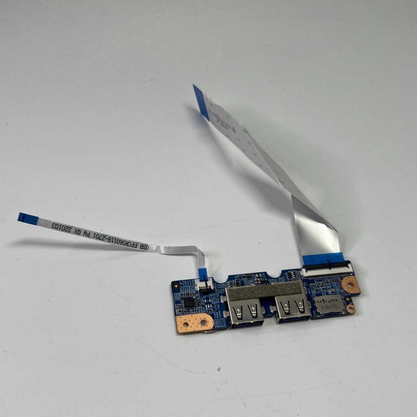 Medion Erazer Beast-X30 USB Port Board DBAGK5CP6Y I/O Board + Cables