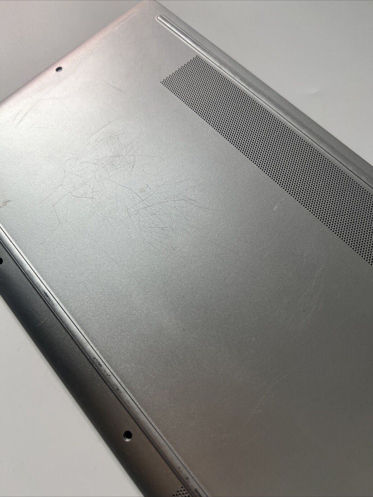 HP Elitebook x360 1040 G6 Bottom Base Cover Silver L41026-001
