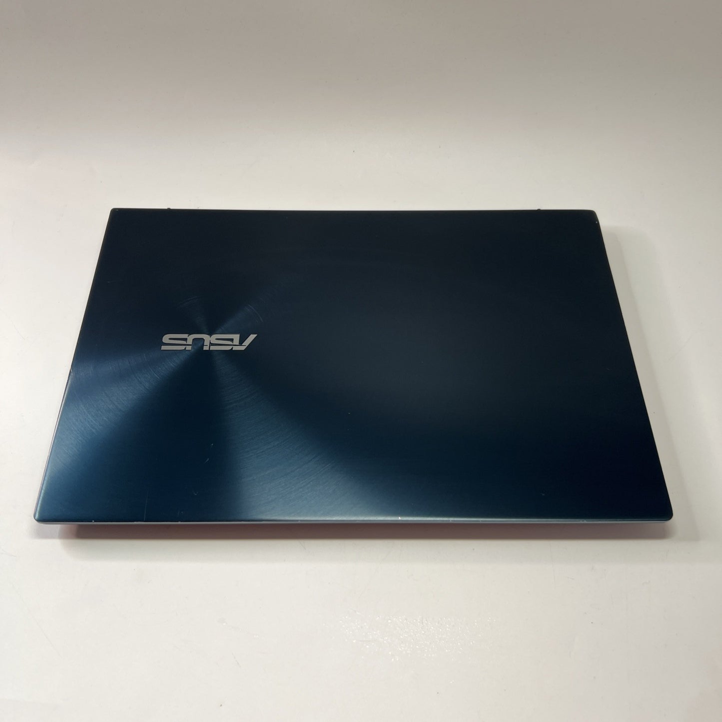 ASUS ZenBook Duo UX482EAR 14”Core i5-1155G7 16GB RAM 256GB SSD Windows 11