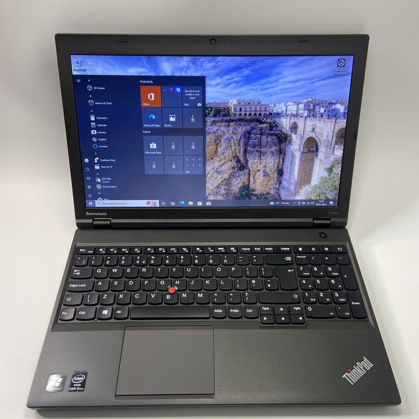 Lenovo ThinkPad T540p 15.6" Laptop Core i5-4300 2.6GHz 256Gb 8GB RAM Windows 10