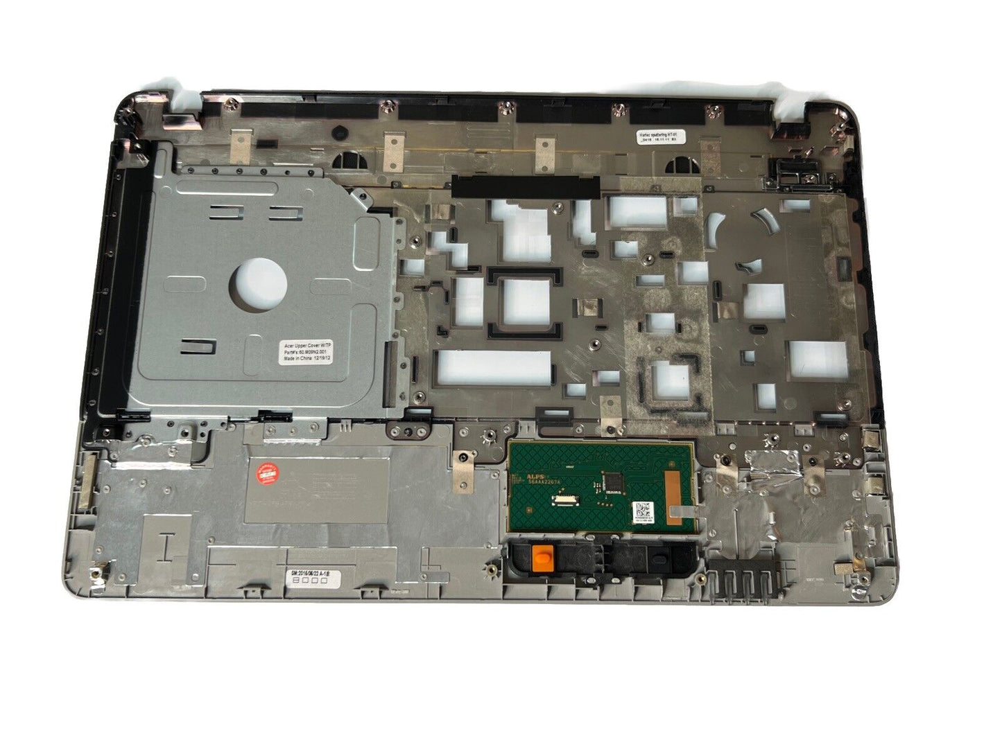 Acer Aspire E Series Palmrest Cover Touchpad 60.M09N2.001