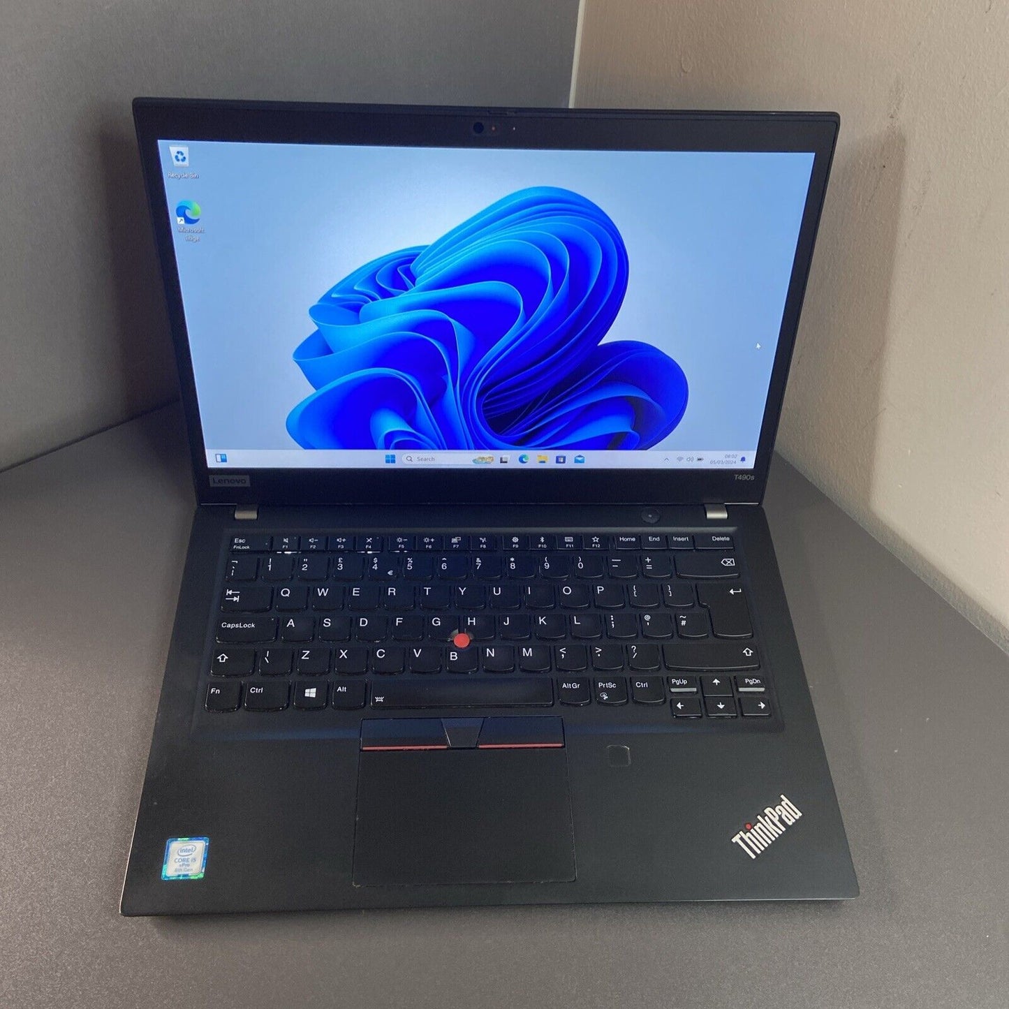 Lenovo T490s Laptop - Core i5-265U 1.8GHz CPU, 8GB RAM, 256GB Windows 11 pro