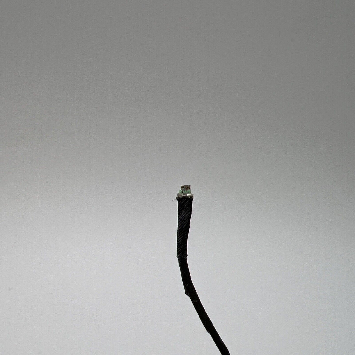 APPLE MACBOOK PRO 13 A1278 2012 SCREEN ASSEMBLY TOP LID SILVER (BROKEN CABLE)