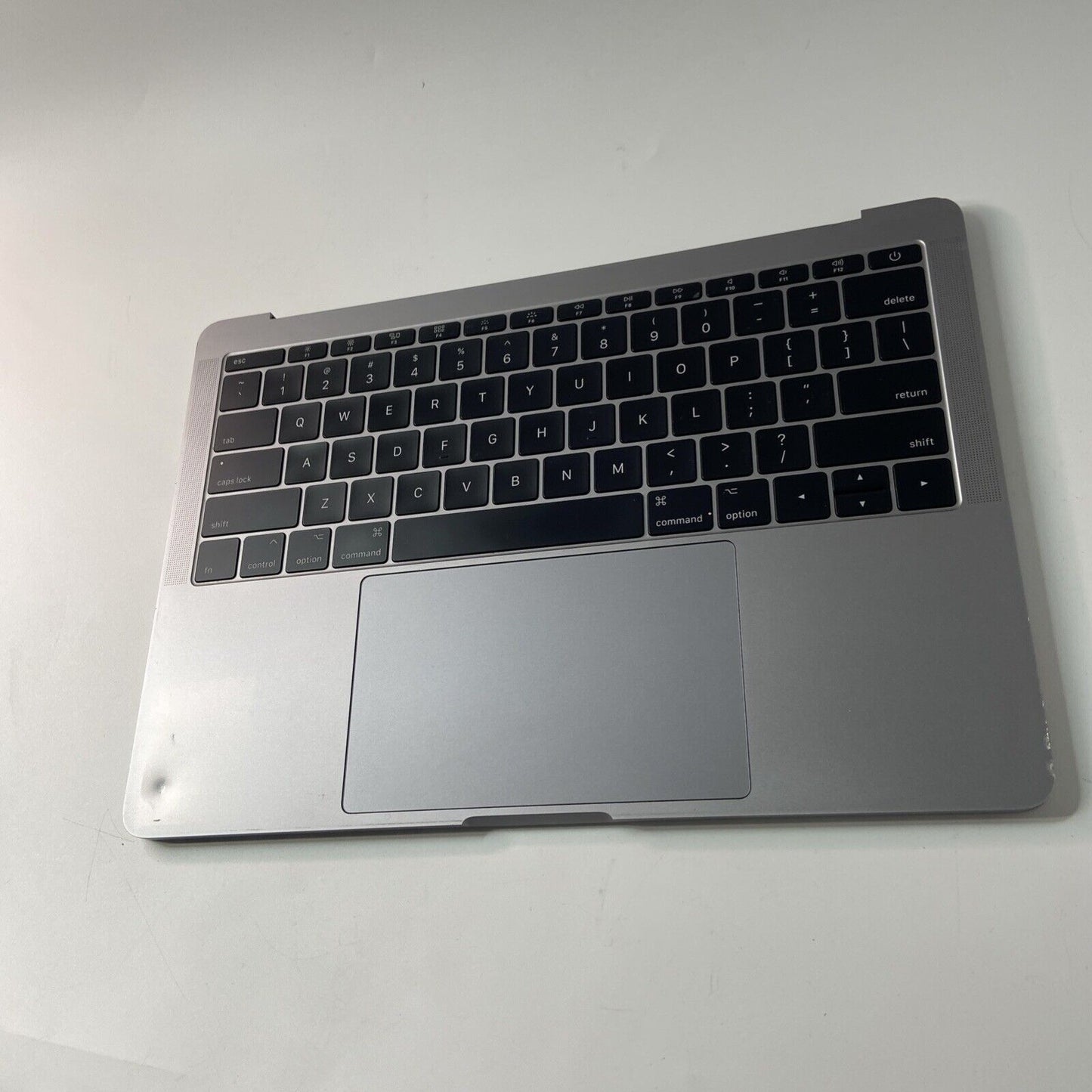 Apple Macbook Pro 13 A1708 EMC 2978 EMC 3164 Palmrest Grey UK keyboard + Battery
