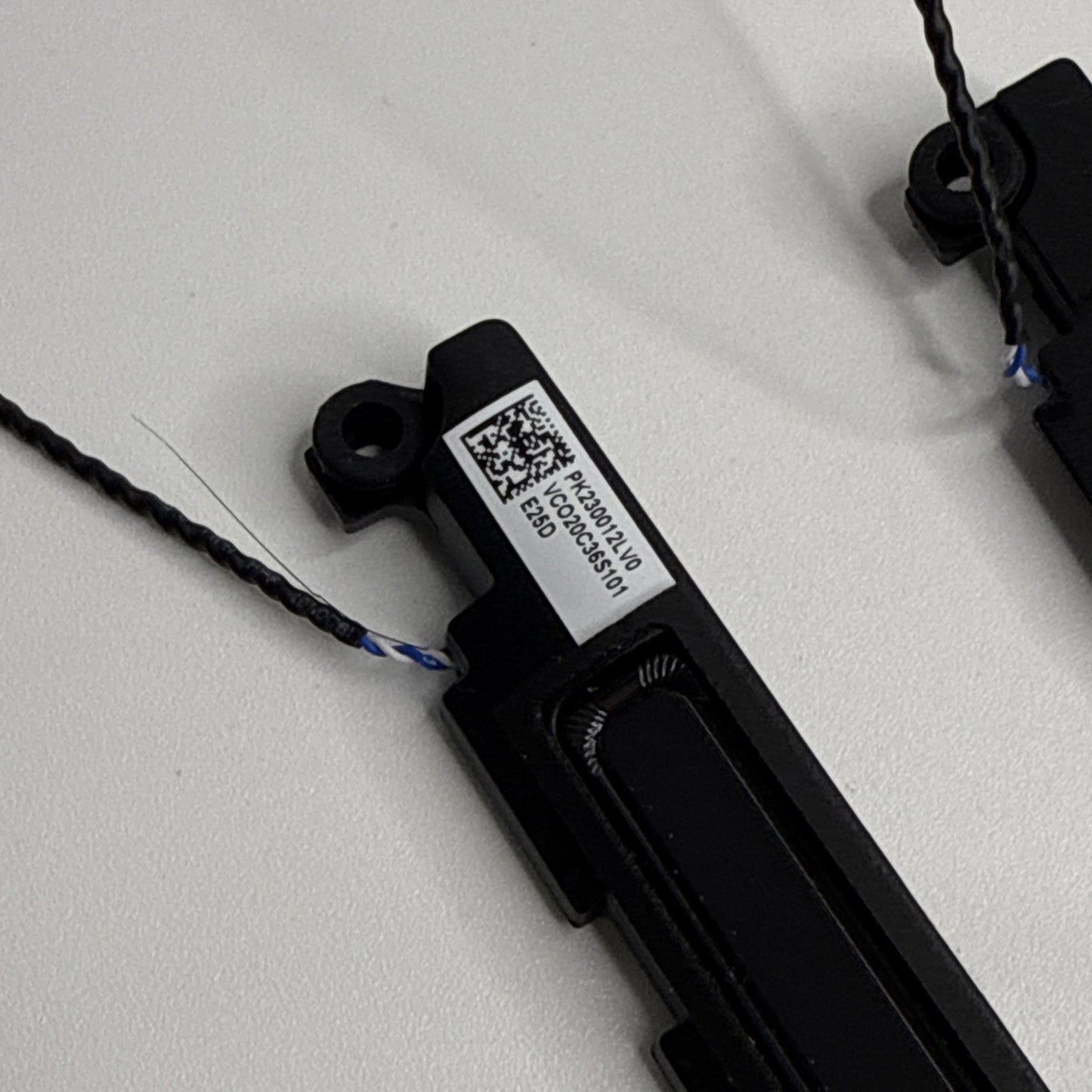 Lenovo Ideapad Slim 3 14IAN8 Internal Speakers PK230012LV0