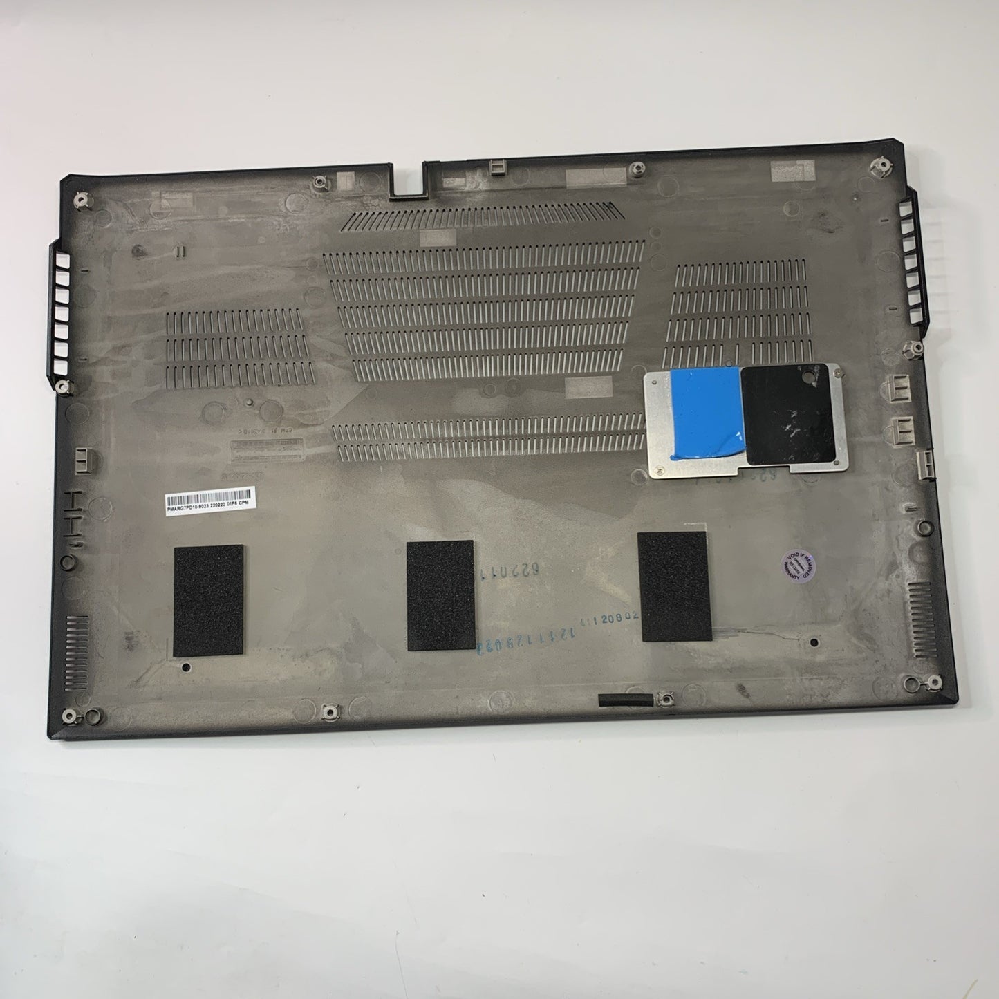 Medion Erazer Beast X30 17.3" Bottom Base Cover Lower Case PMARG7PD10 Grade A