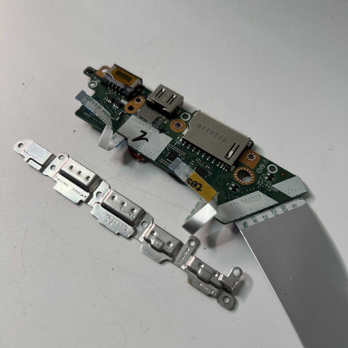 Lenovo ThinkBook 15 G2 ITL Series USB Ethernet Board + Cables P/N LS-K056P