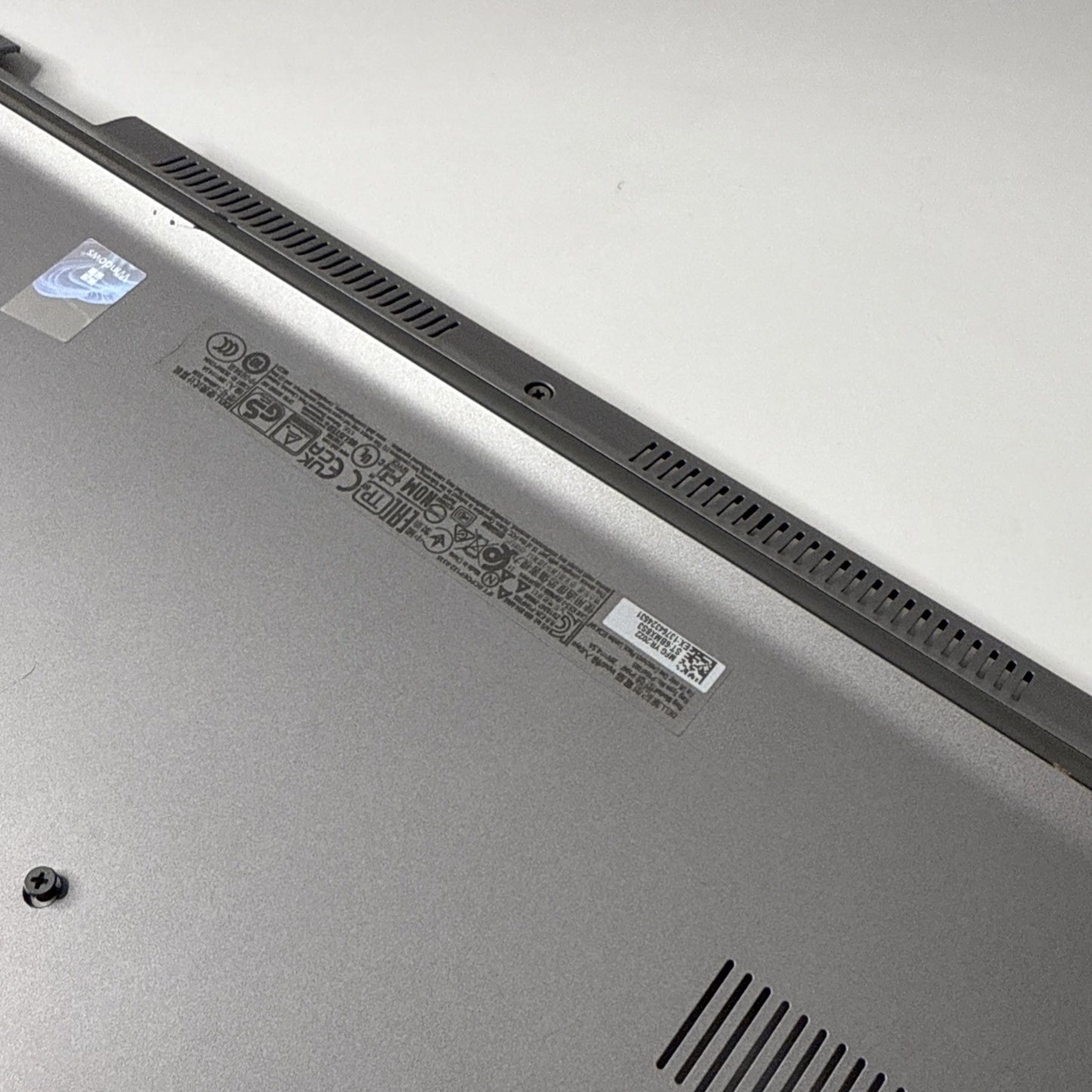 Genuine Dell Latitude 5530 Bottom Base Cover 0VKCX6 Silver