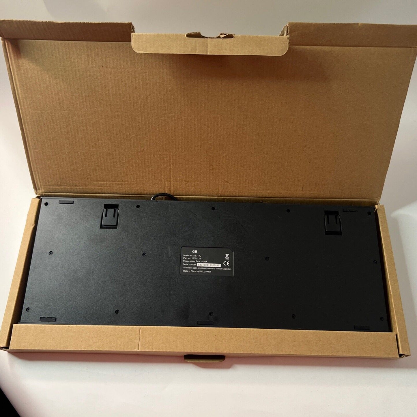 PC Wired UK Keyboard Keyboard PC Keyboard KB313U 20060728