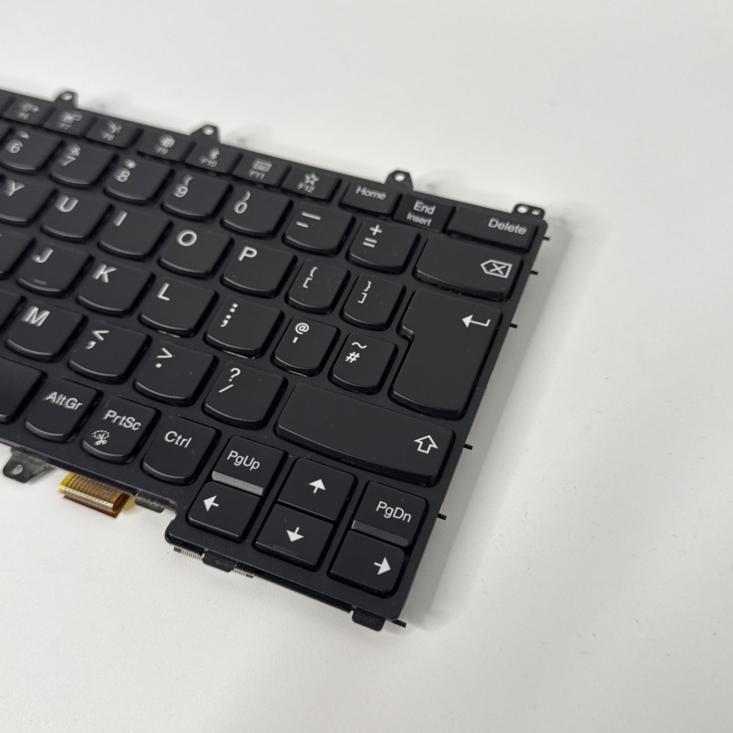 Lenovo Thinkpad Yoga 370 Genuine UK Backlit Keyboard 01HW603 (2 KEYS MISSING)