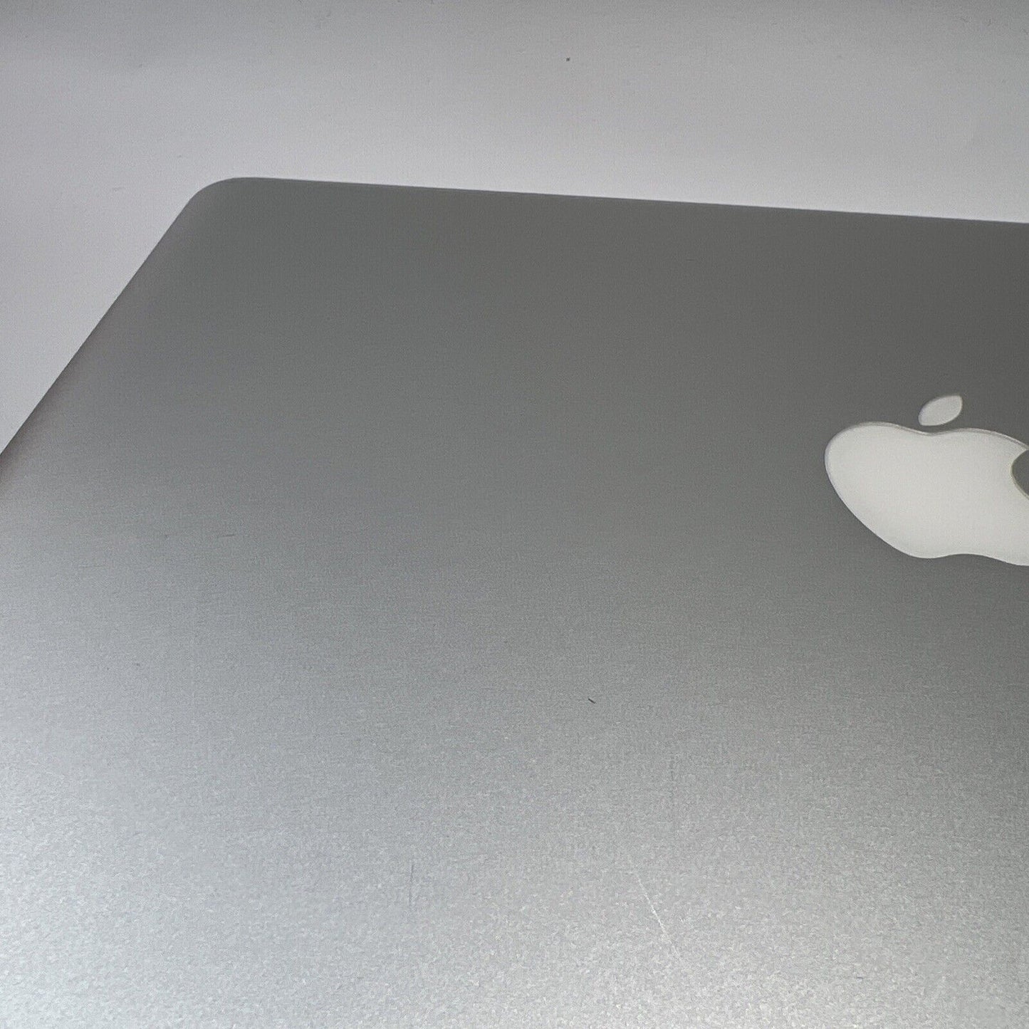 APPLE MACBOOK PRO 13 A1278 2011 SCREEN ASSEMBLY TOP LID SILVER (BROKEN CABLE)