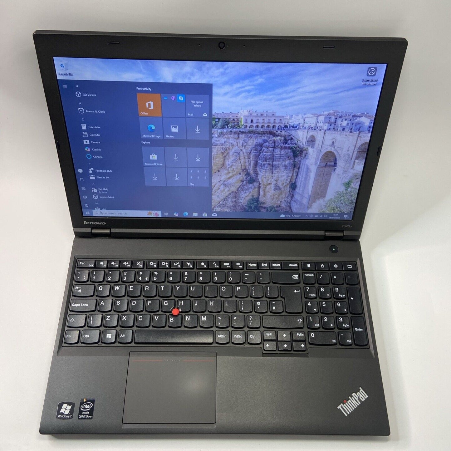 Lenovo ThinkPad T540p 15.6" Laptop Core i5-4300 2.6GHz 256Gb 8GB RAM Windows 10