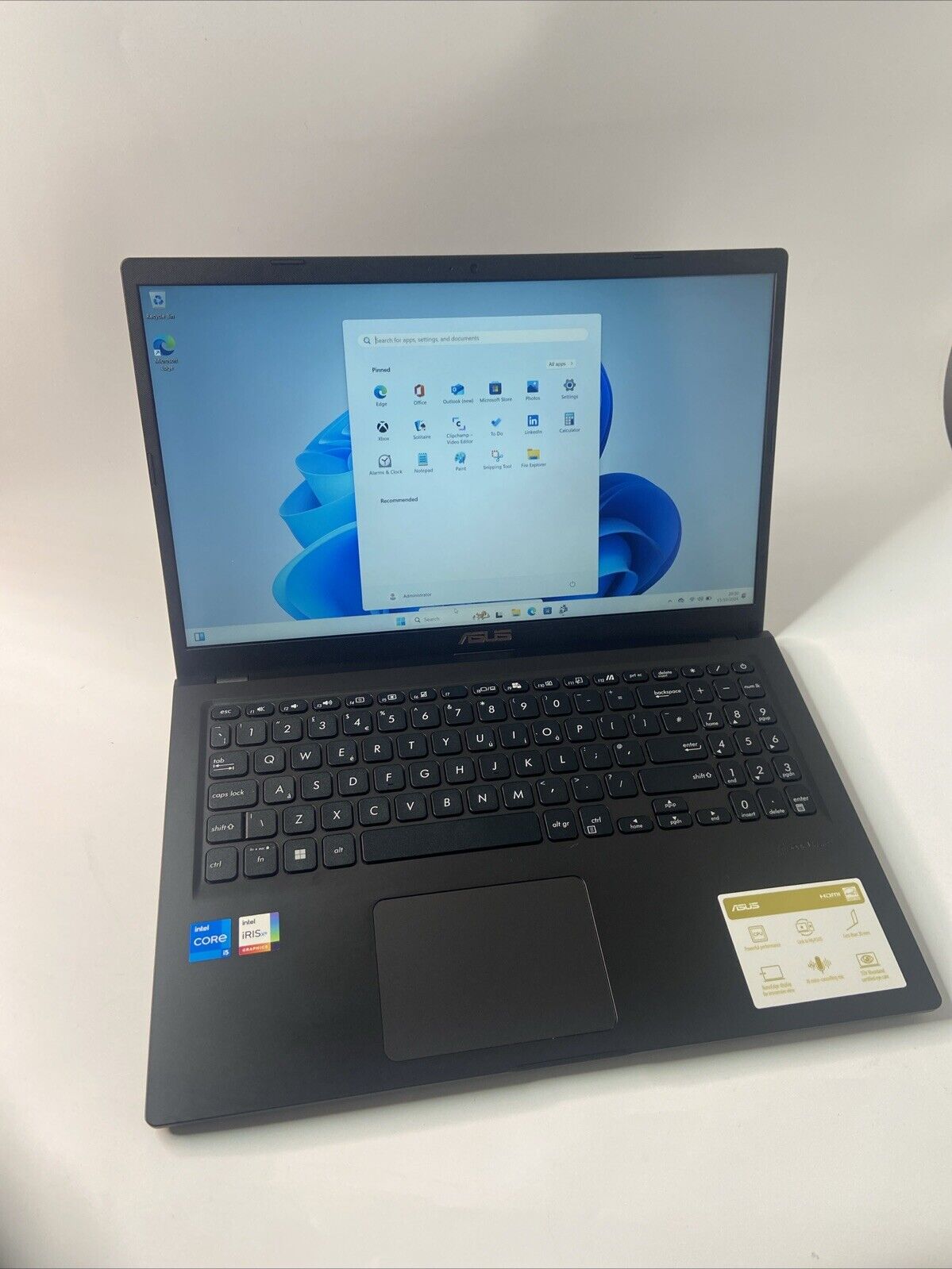 ASUS VivoBook 15 X1500EA 15.6" Intel Core i5-1135G7 8GB RAM 256GB SSD Windows 11