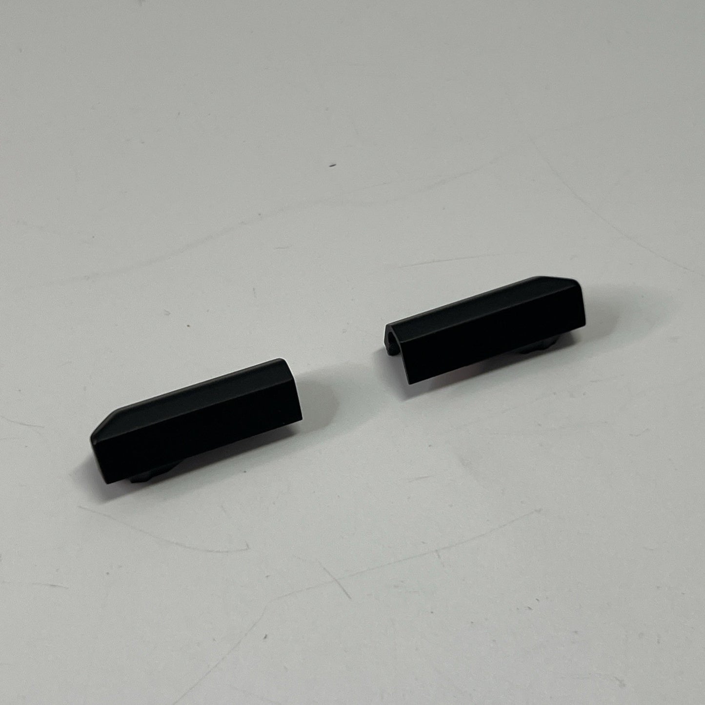 Genuine Medion Erazer Beast-X30 Genuine Hinge Covers Left + Right Set