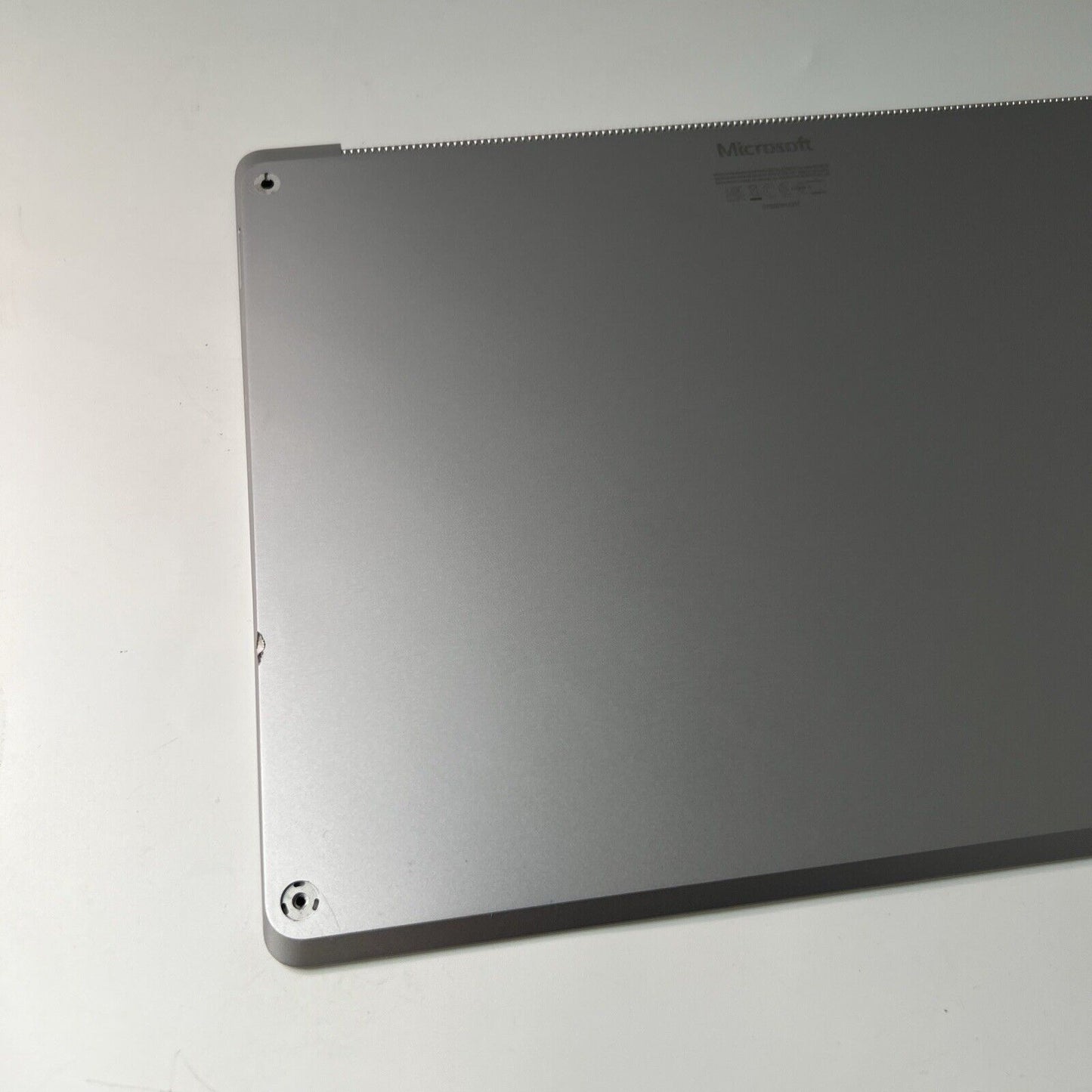 Microsoft Surface 4 1958 Bottom Base Cover Silver + Battery DYNT02 (SMALL CHIP)