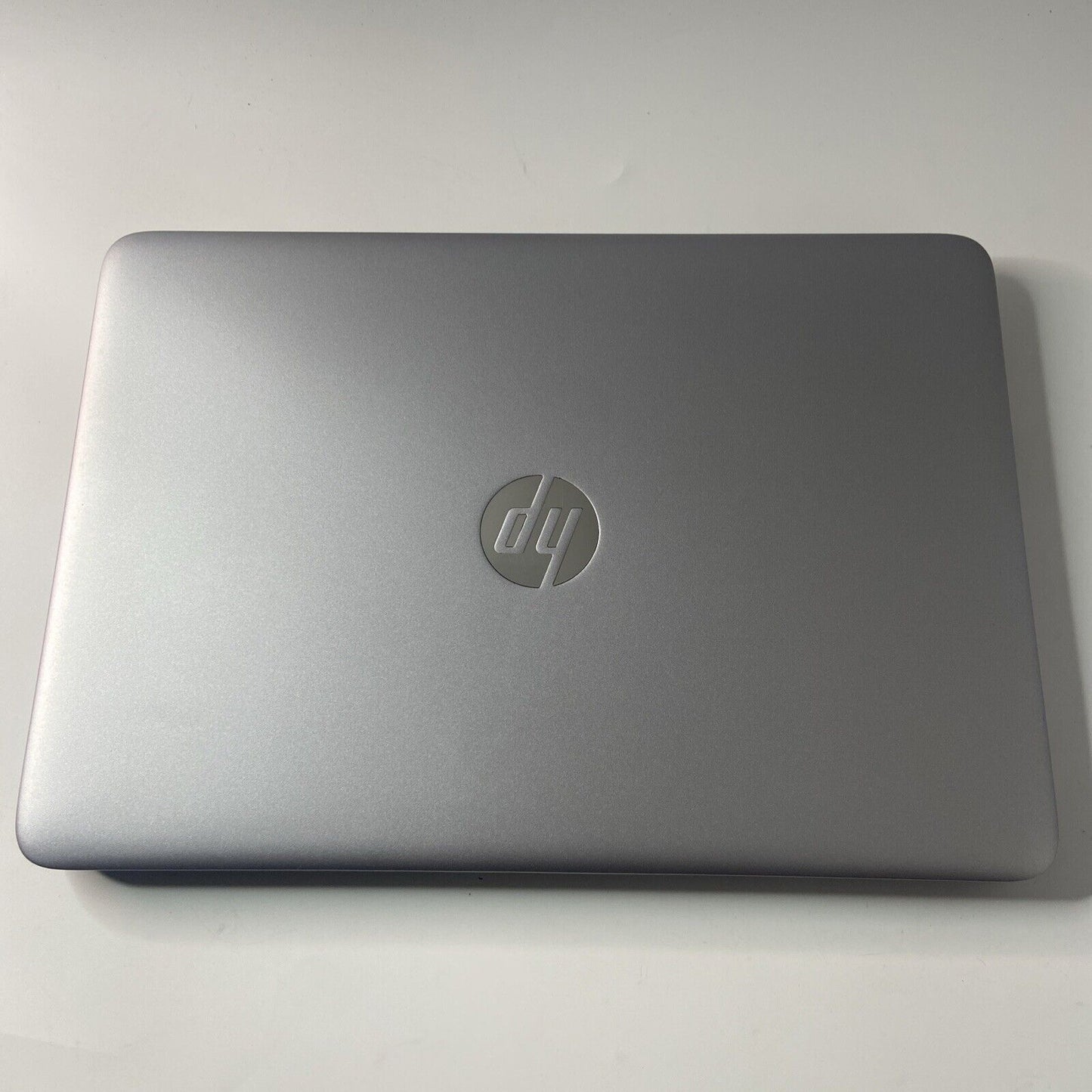HP EliteBook 840 G3 i5-6300U 2.40 GHz 8GB 256 GB SSD Windows 10 Pro