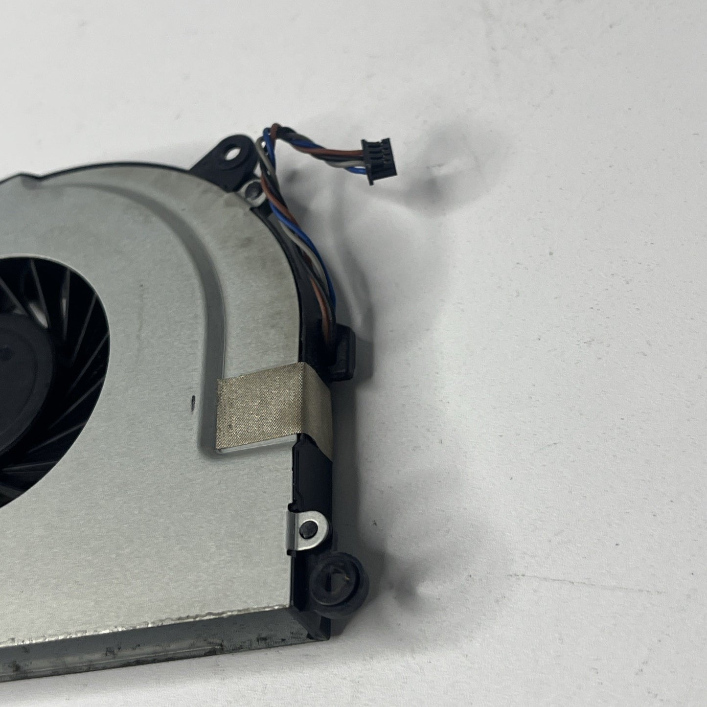 CPU Cooling Fan 6033B0032801 For HP TouchSmart Envy 17-j184NA Laptop