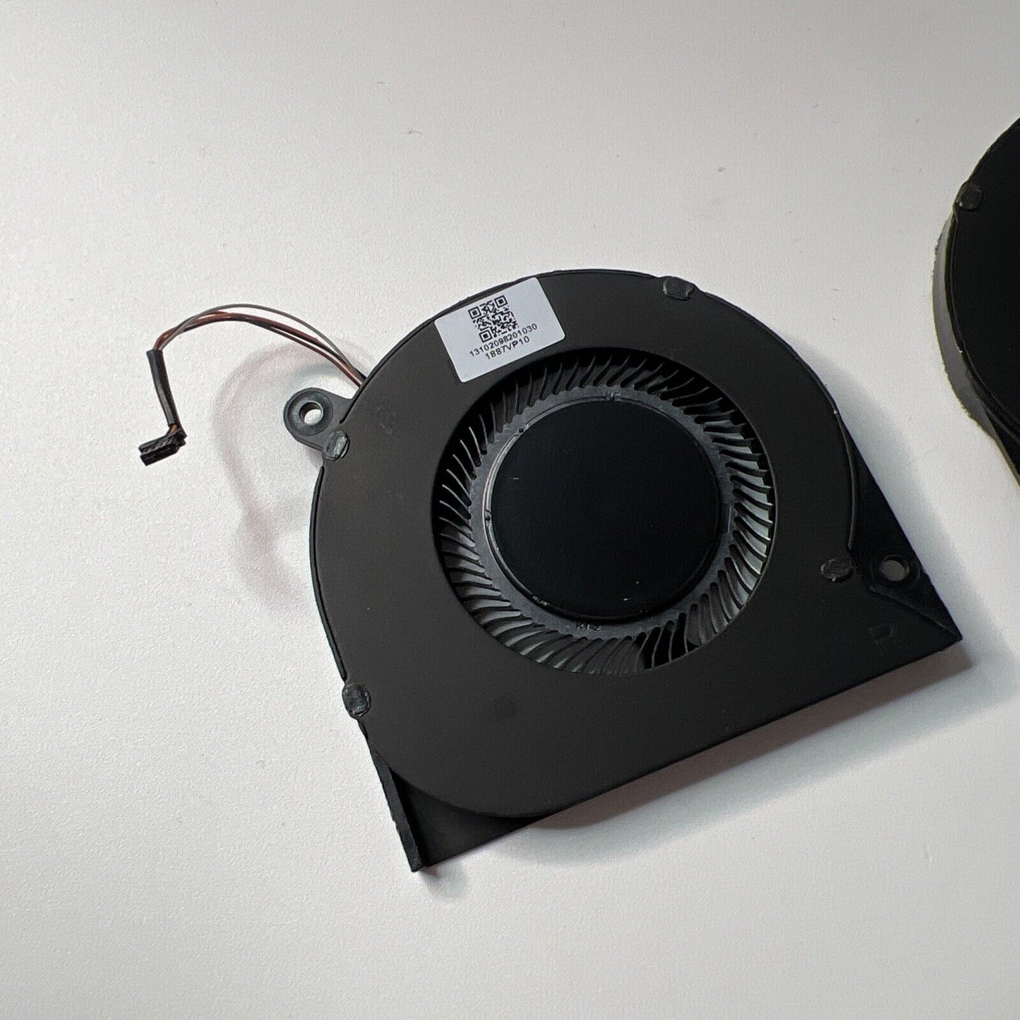Genuine Razer Book 13 RZ09-0357 CPU Cooling Fan SET PAIR 1310207220 13102098
