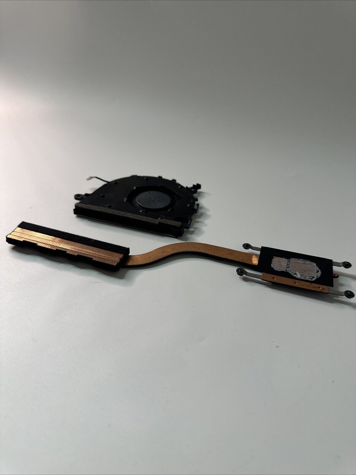 Lenovo V14 G2 ITL CPU Cooling Heatsink and Fan Genuine DC28000GAV0 5H40S20218