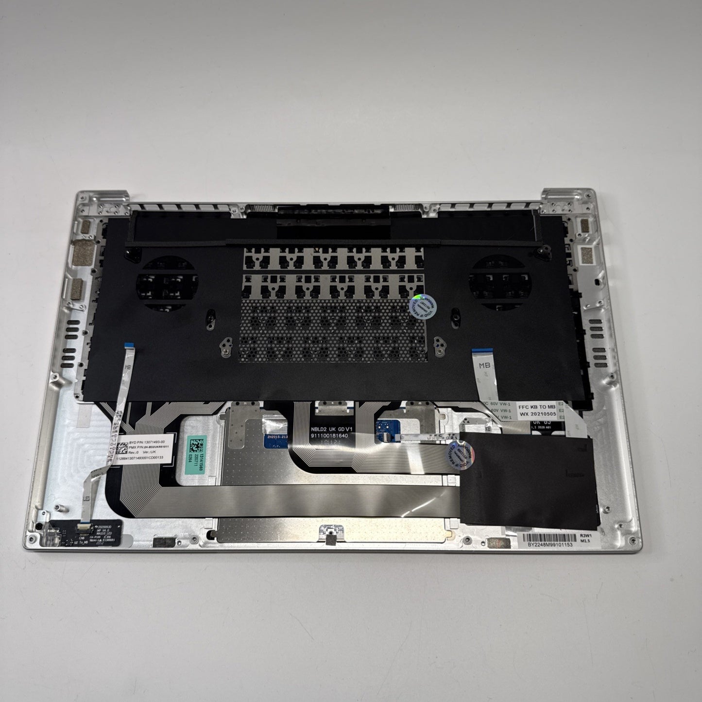 Razer Book 13 RZ09-0357 Genuine Palmrest UK Keyboard Touchpad Silver 13141560