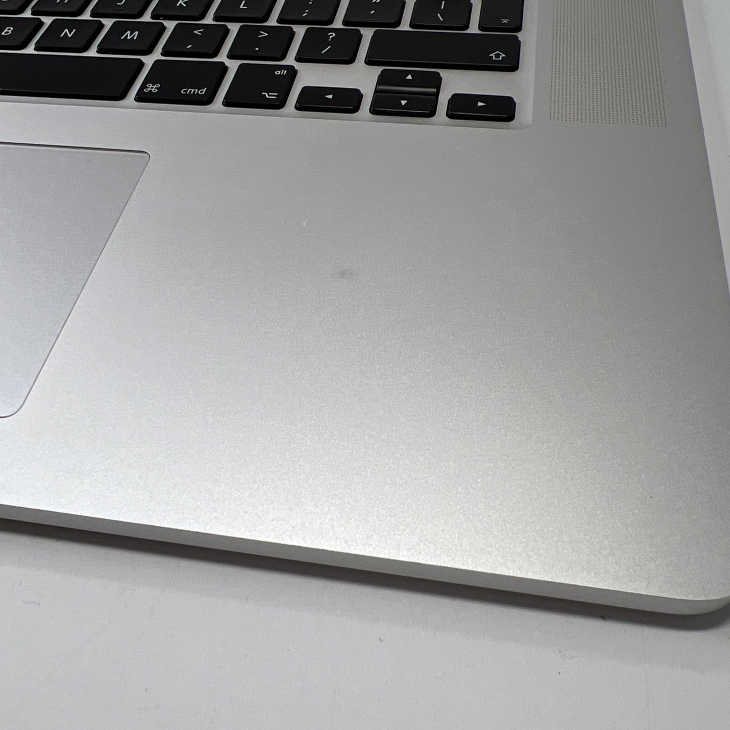Macbook Pro Retina A1398 15" Mid 2015 Palmrest UK Keyboard Touchpad Silver