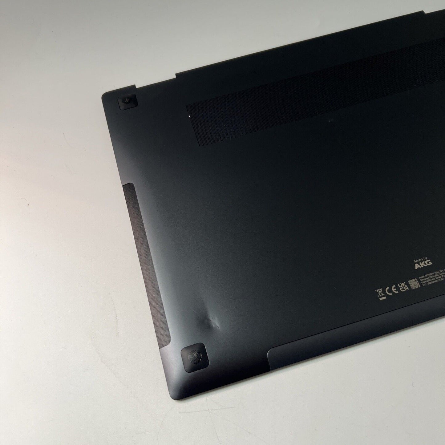 Samsung Galaxy Book3 Pro 360 NP965QFG Bottom Cover Graphite BA98-03694A Grade C
