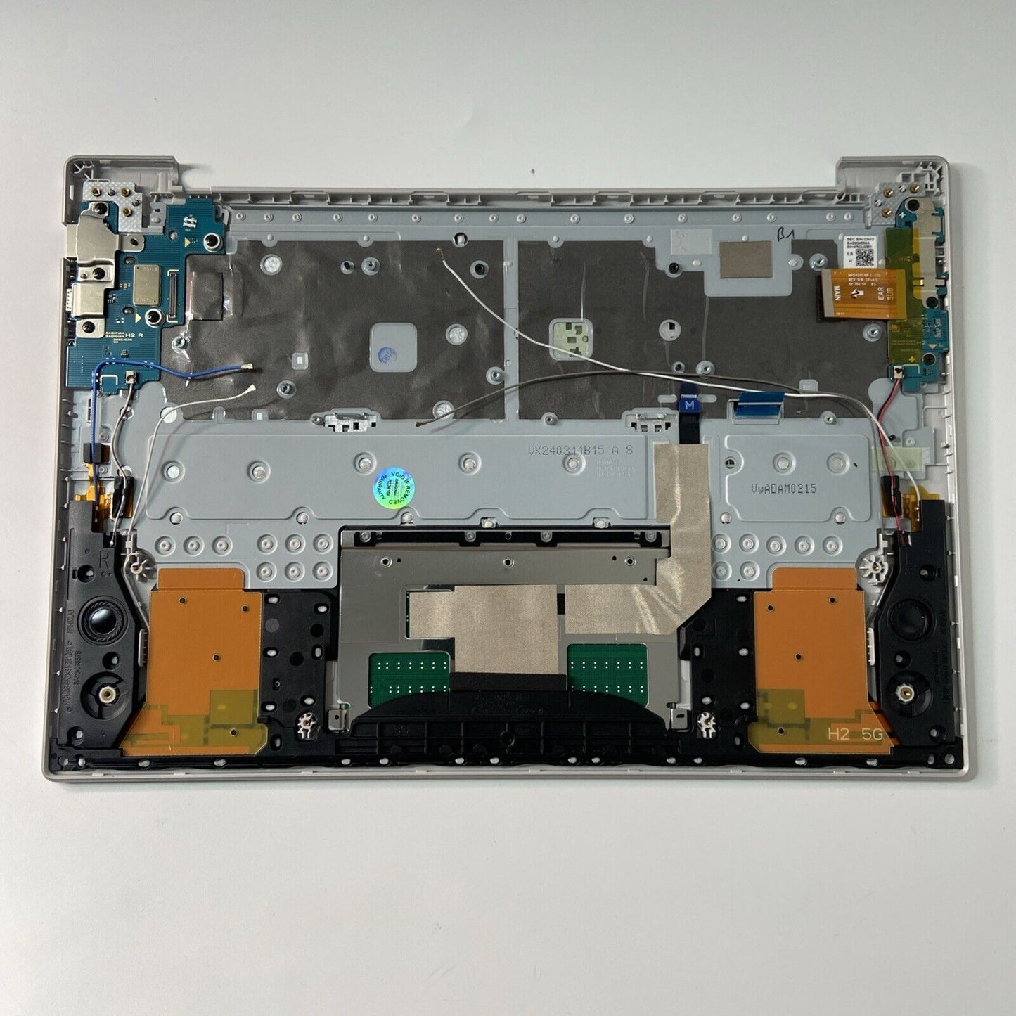 Samsung Galaxy Book NP345XNA NP345 NP340 Complete Palmrest Assembly UK Keyboard
