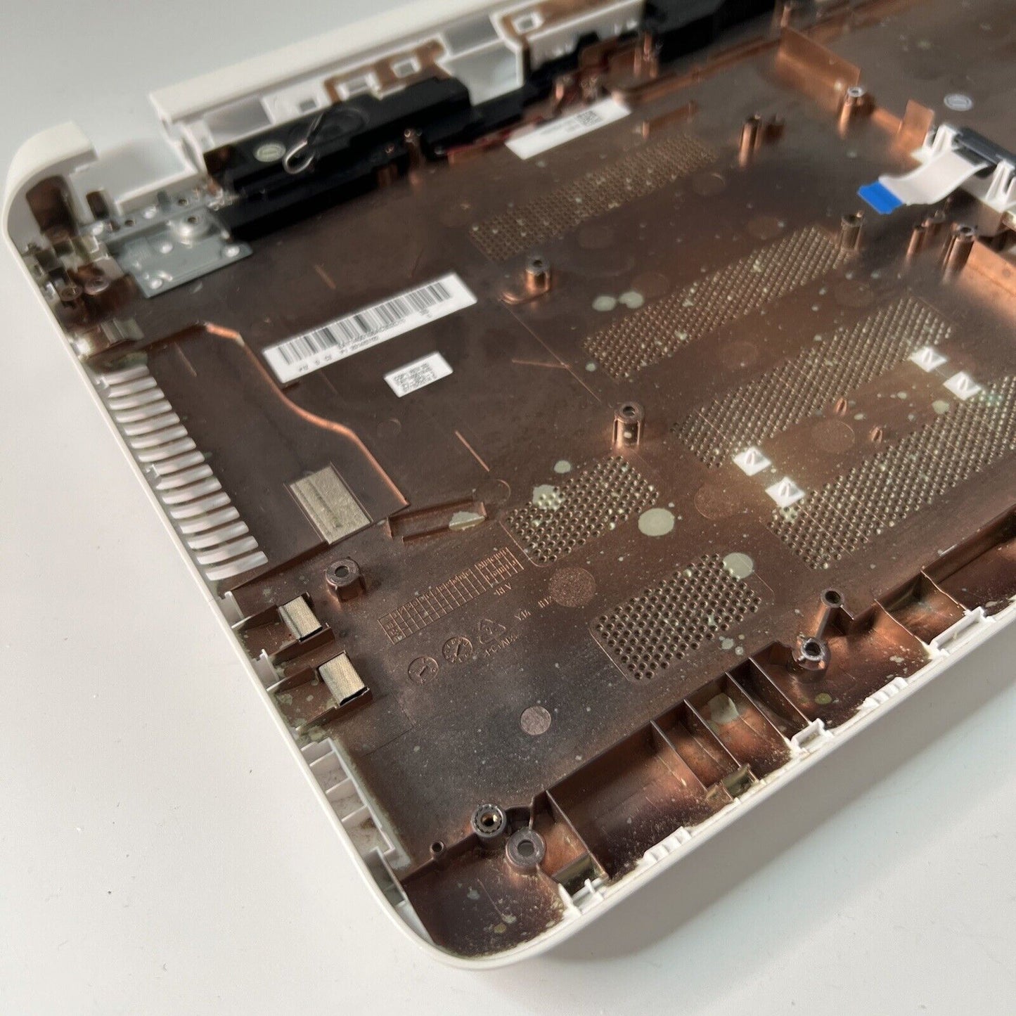 HP PAVILION 15-P 15-P078SA BOTTOM BASE COVER WHITE SPEAKERS USB BOARD