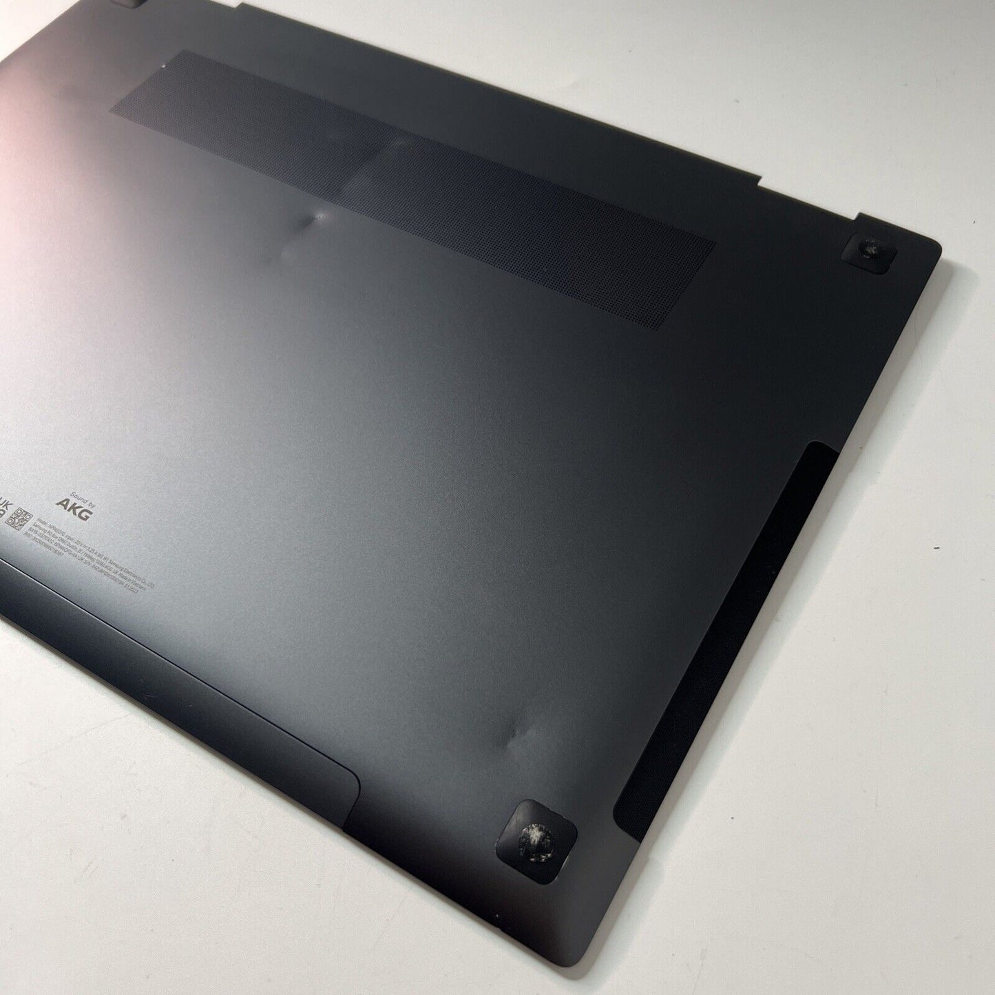 Samsung Galaxy Book3 Pro 360 NP965QFG Bottom Cover Graphite BA98-03694A Grade C