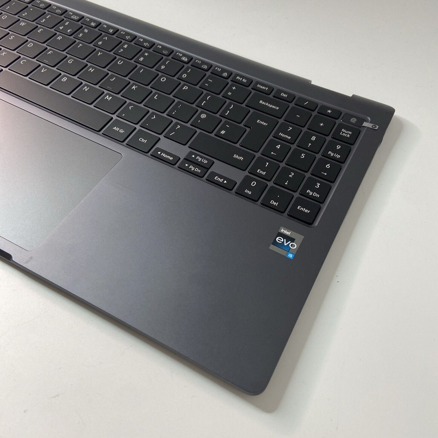 Samsung Galaxy Book3 360 NP750QFG Complete Palmrest UK Keyboard BA98-03677A