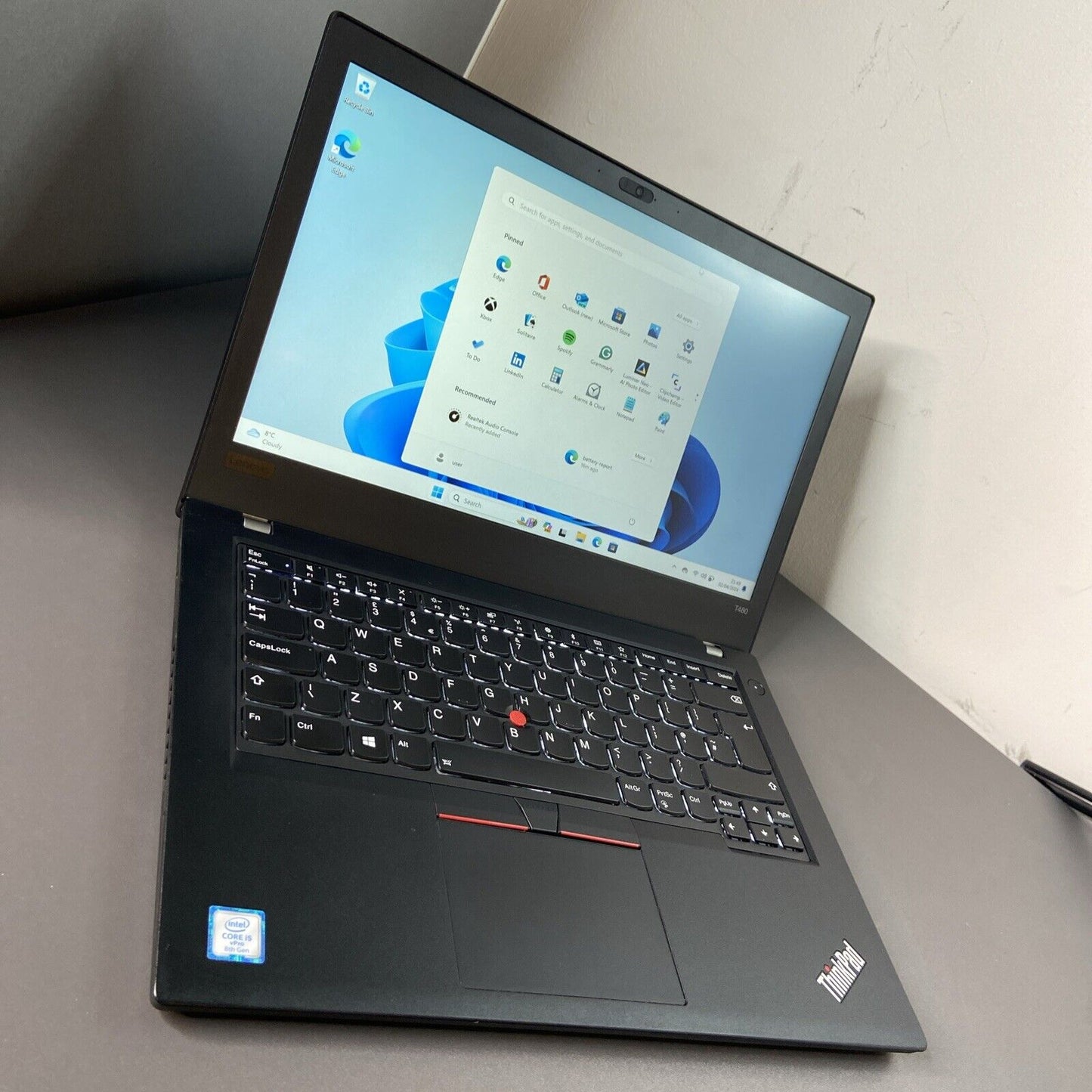 Lenovo ThinkPad T490 14" 256GB SSD Intel Core i5-8250U 8th Gen, 8GB RAM Win 11