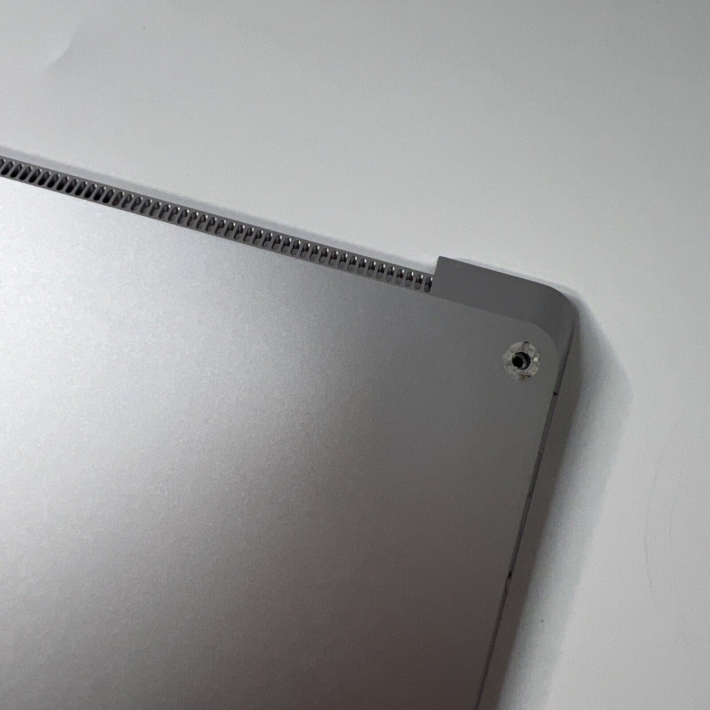 Microsoft Surface 4 1958 Bottom Base Cover Silver + Battery DYNT02 (SMALL CHIP)