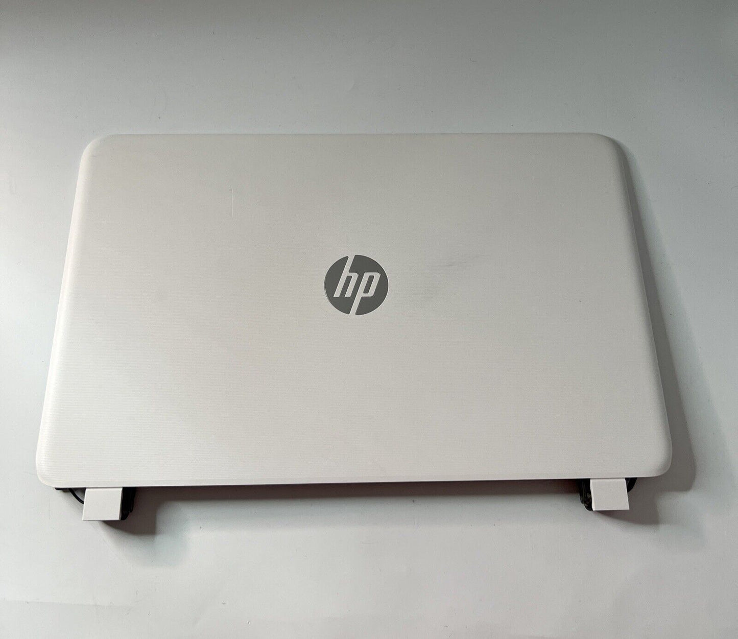HP Pavilion 15-p078sa Complete Screen Assembly Top Lid White