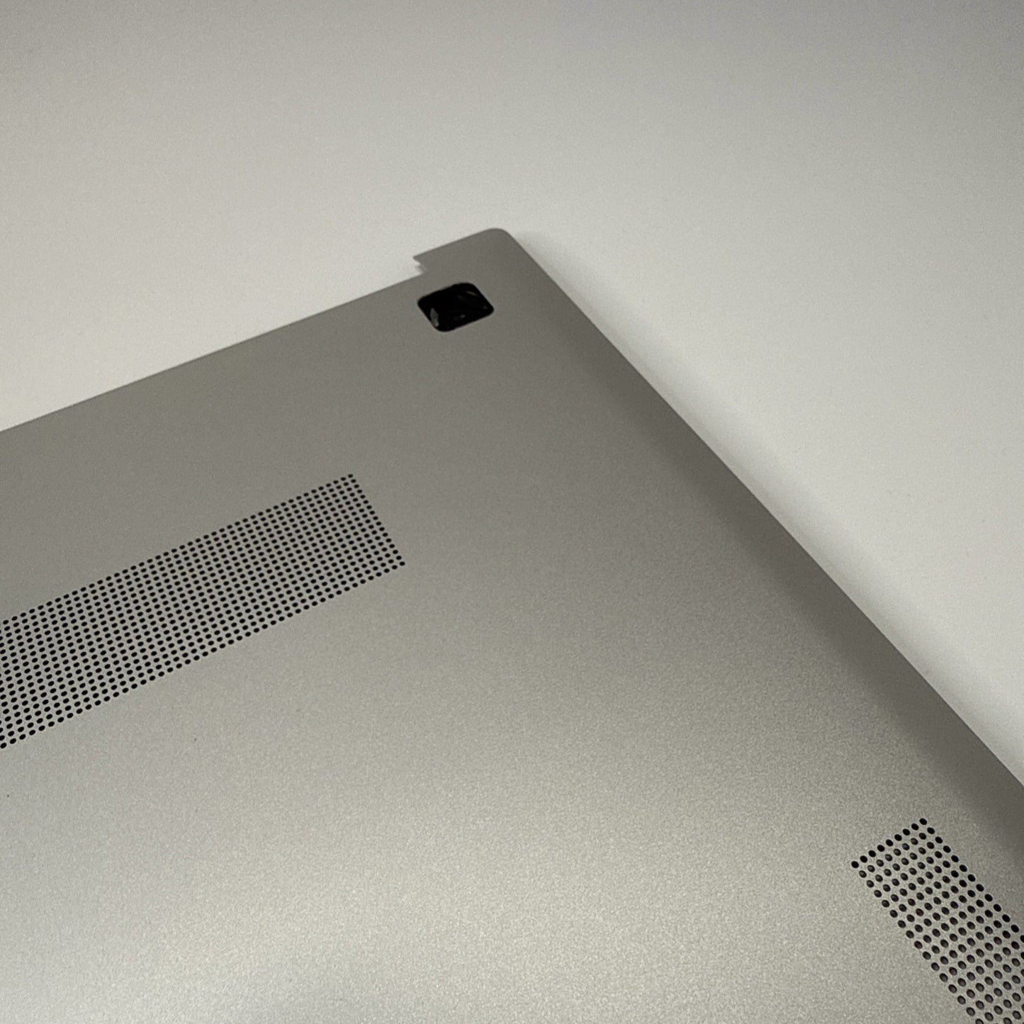 Samsung Galaxy Book NP750XDA NP755XDA Bottom Base Case Cover Silver