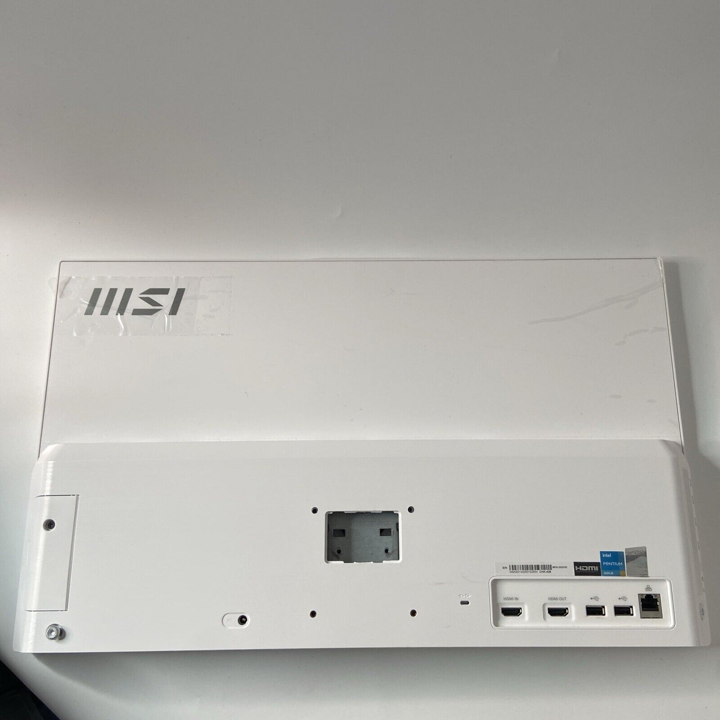 MSI Modern AM242 Intel Pentium 7505 4GB 128GB Windows 11 All In One PC