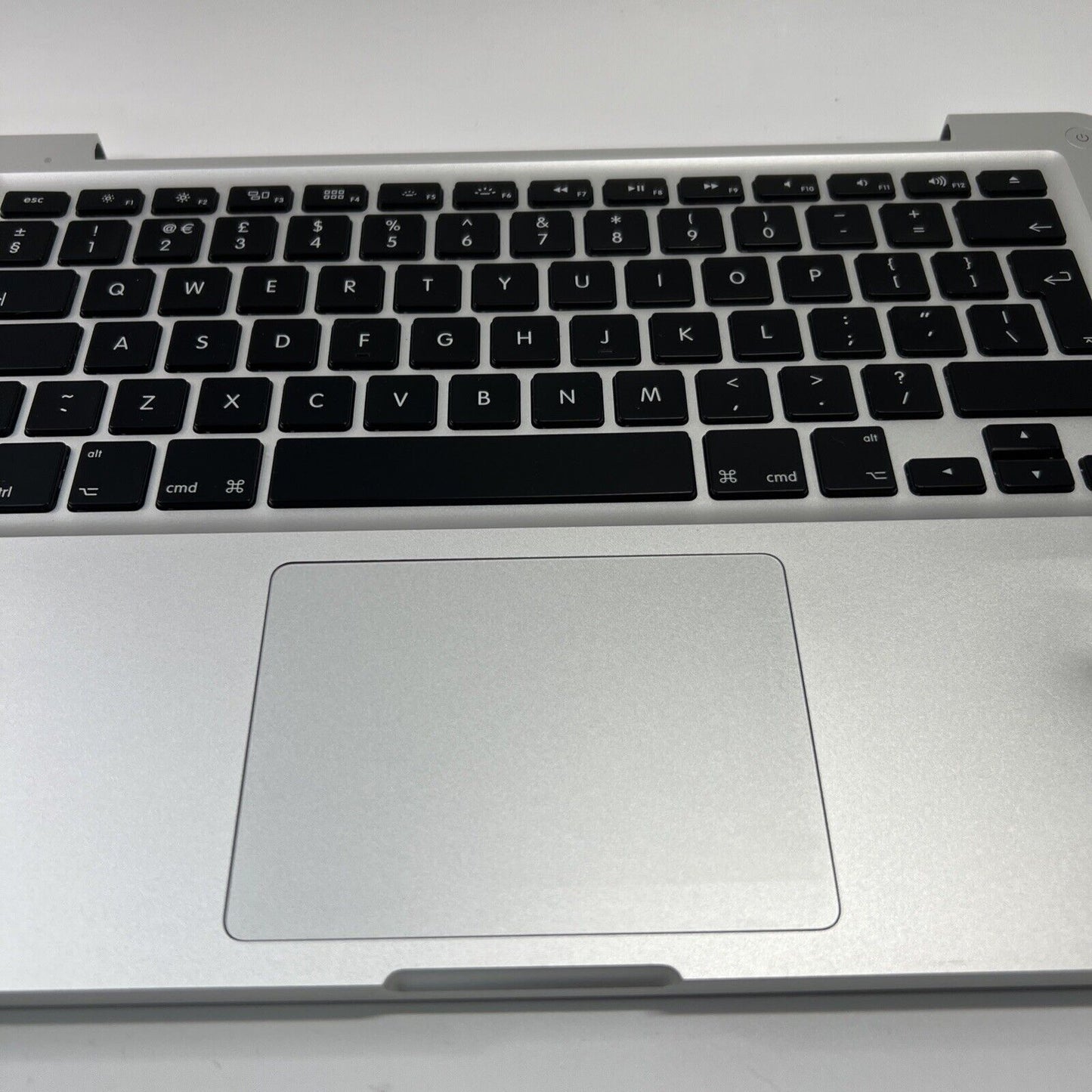 APPLE MACBOOK PRO A1278 13” MID 2012 Palmrest (Dent) UK Keyboard Touchpad Cables